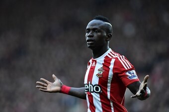 Southampton's Senegalese midfielder Sadio Mane reacts after missing a chance during the English Premier League football match between Southampton and Tottenham Hotspur at St Mary's Stadium in Southampton, southern England on December 19, 2015.  / AFP / BE
