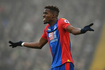 LONDON, ENGLAND - DECEMBER 17: Wilfried Zaha of Crystal Palace reacts during the Premier League match between Crystal Palace and Chelsea at Selhurst Park on December 17, 2016 in London, England.  (Photo by Dan Mullan/Getty Images)