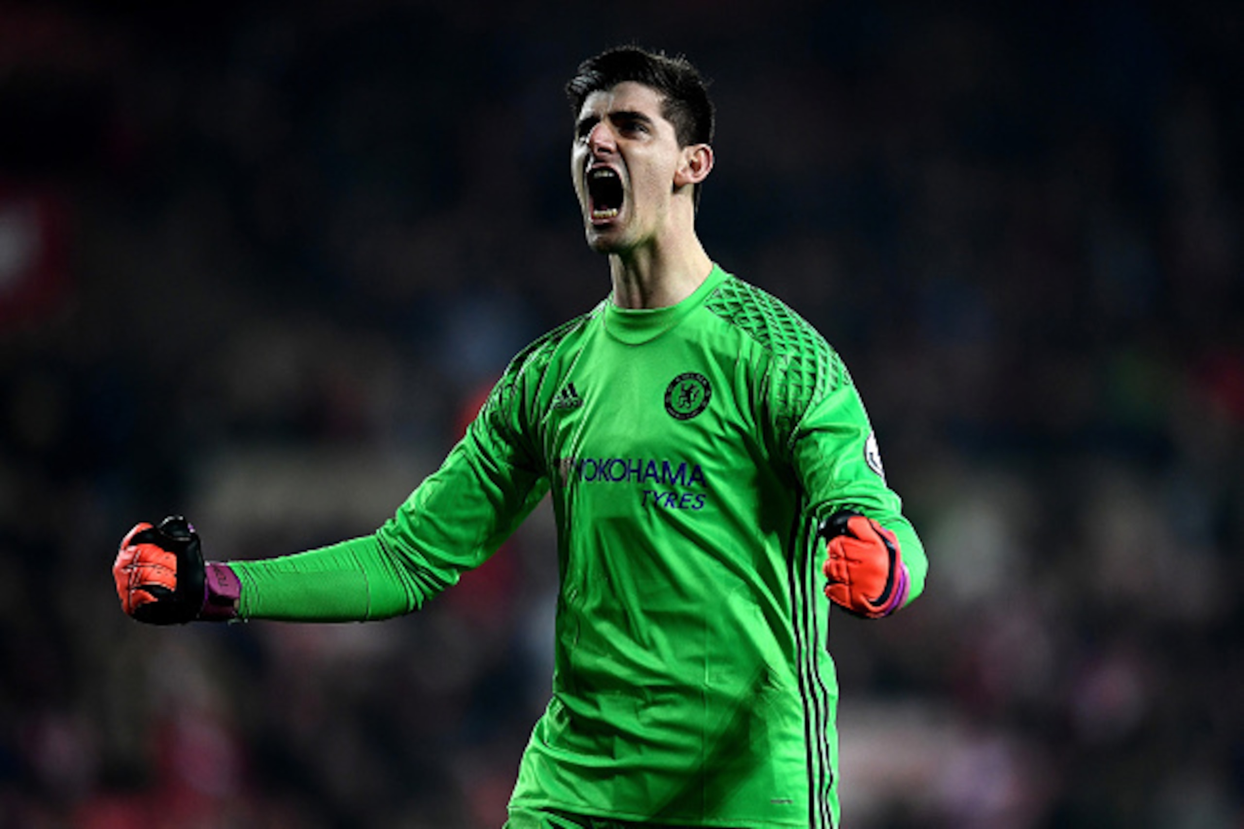SUNDERLAND, ENGLAND - DECEMBER 14: Thibaut Courtois of Chelsea celebrates the final whistle during the Premier League match between Sunderland and Chelsea at Stadium of Light on December 14, 2016 in Sunderland, England.  (Photo by Laurence Griffiths/Getty