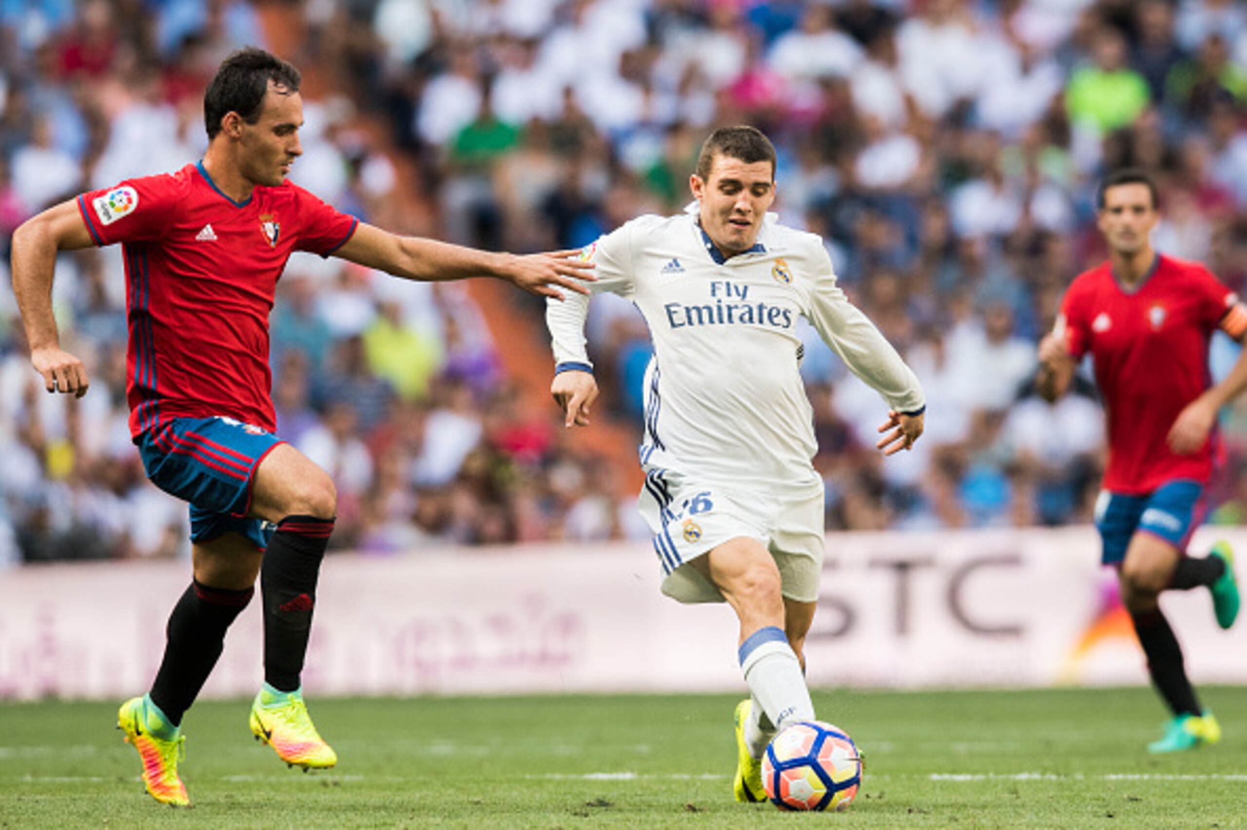 MADRID - SEPTEMBER 10: Mateo Kovacic of Real Madrid in action during the La Liga match between Real Madrid and Osasuna at the Santiago Bernabeu Stadium on 10 September 2016 in Madrid, Spain. (Photo by Power Sport Images/Getty Images)