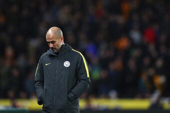 HULL, ENGLAND - DECEMBER 26:  Josep Guardiola, Manager of Manchester City looks on during the Premier League match between Hull City and Manchester City at KCOM Stadium on December 26, 2016 in Hull, England.  (Photo by Matthew Lewis/Getty Images)
