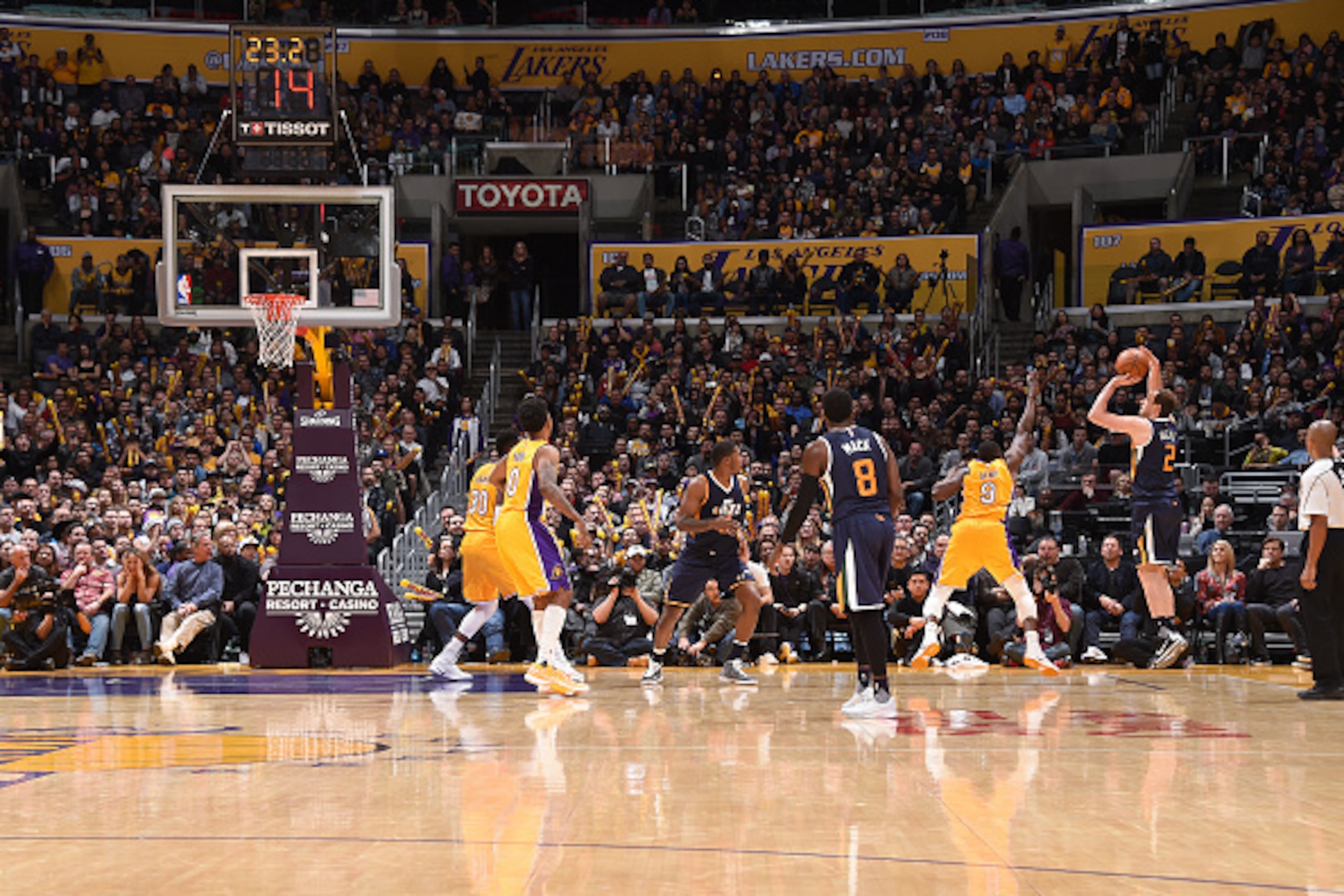 LOS ANGELES, CA - DECEMBER 27: Joe Ingles #2 of the Utah Jazz shoots the ball to take the lead against the Los Angeles Lakers on December 27, 2016 at STAPLES Center in Los Angeles, California. NOTE TO USER: User expressly acknowledges and agrees that, by LOS ANGELES, CA - DECEMBER 27: Joe Ingles #2 of the Utah Jazz shoots the ball to take the lead against the Los Angeles Lakers on December 27, 2016 at STAPLES Center in Los Angeles, California. NOTE TO USER: User expressly acknowledges and agrees that, by