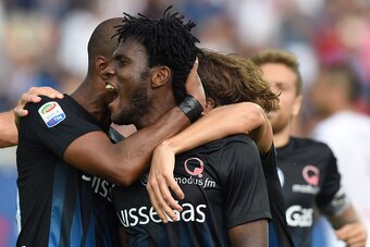 BERGAMO, ITALY - SEPTEMBER 11:  Franck Kessie of Atalanta BC celebrates his first goal to make it 2-1 during the Serie a match between Atalanta BC and FC Torino at Stadio Atleti Azzurri d'Italia on September 11, 2016 in Bergamo, Italy.  (Photo by Pier Mar