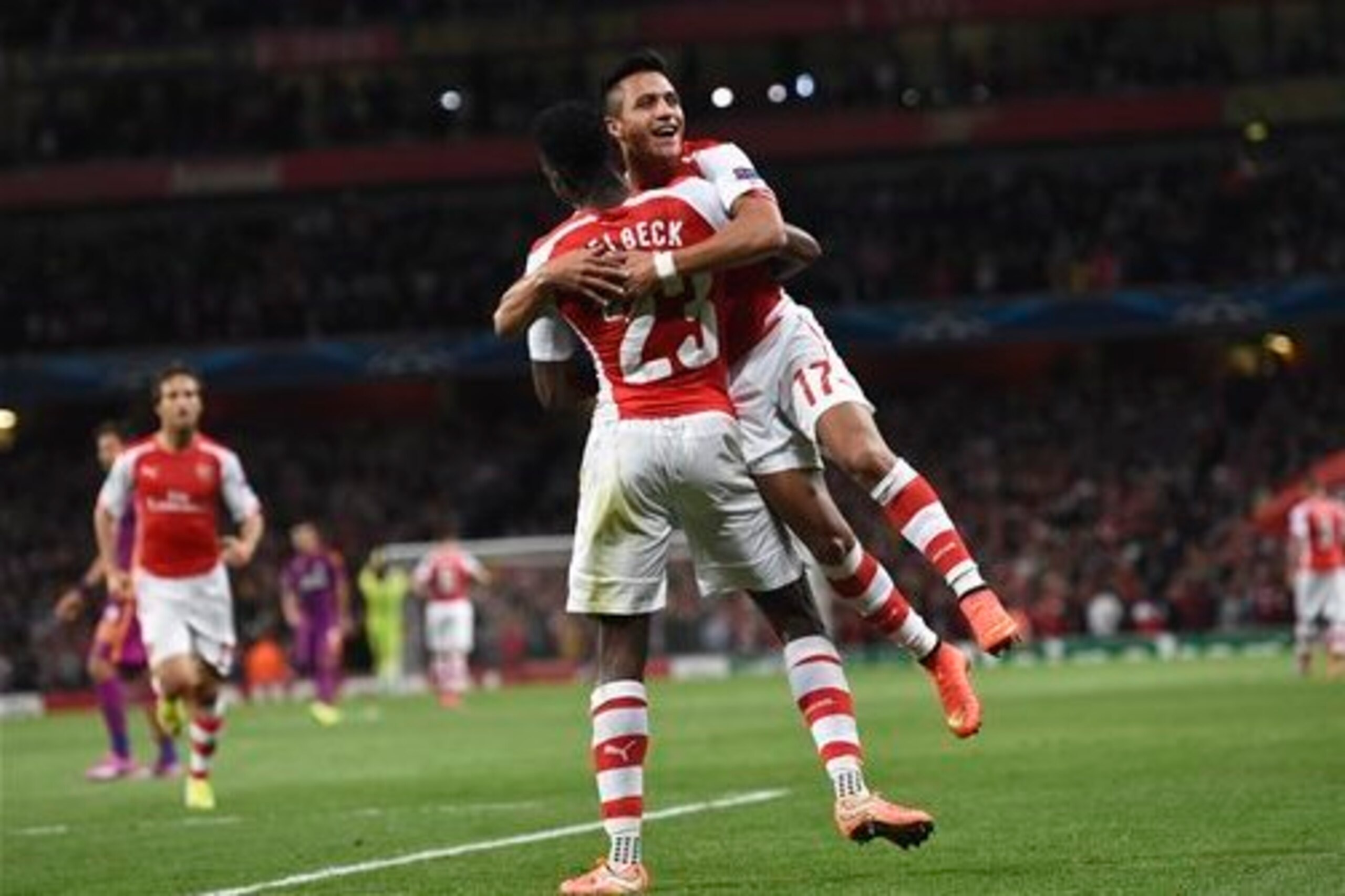 Danny Welbeck could provide Arsene Wenger with a good alternative to deploying Alexis Sanchez through the middle. Danny Welbeck could provide Arsene Wenger with a good alternative to deploying Alexis Sanchez through the middle.