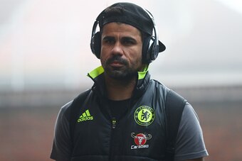 LONDON, ENGLAND - DECEMBER 17:  Diego Costa of Chelsea arrives at the stadiium prior to the Premier League match between Crystal Palace and Chelsea at Selhurst Park on December 17, 2016 in London, England.  (Photo by Clive Rose/Getty Images)