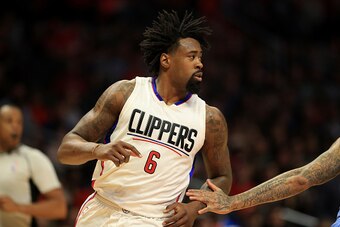 LOS ANGELES, CA - DECEMBER 20:  DeAndre Jordan #6 of the LA Clippers runs upcourt during the second half of a game against the Denver Nuggets at Staples Center on December 20, 2016 in Los Angeles, California.   NOTE TO USER: User expressly acknowledges an