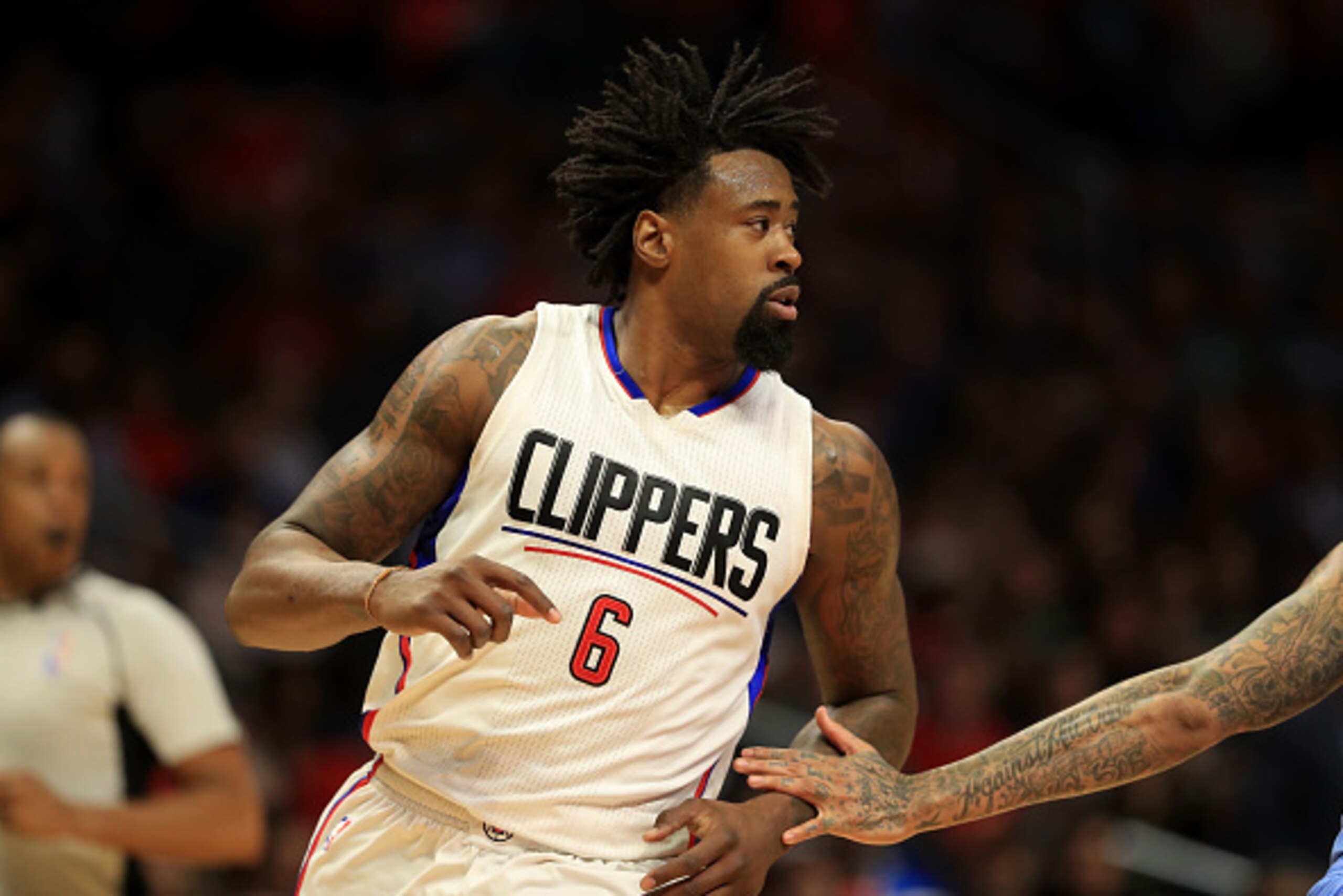 LOS ANGELES, CA - DECEMBER 20: DeAndre Jordan #6 of the LA Clippers runs upcourt during the second half of a game against the Denver Nuggets at Staples Center on December 20, 2016 in Los Angeles, California. NOTE TO USER: User expressly acknowledges an LOS ANGELES, CA - DECEMBER 20: DeAndre Jordan #6 of the LA Clippers runs upcourt during the second half of a game against the Denver Nuggets at Staples Center on December 20, 2016 in Los Angeles, California. NOTE TO USER: User expressly acknowledges an