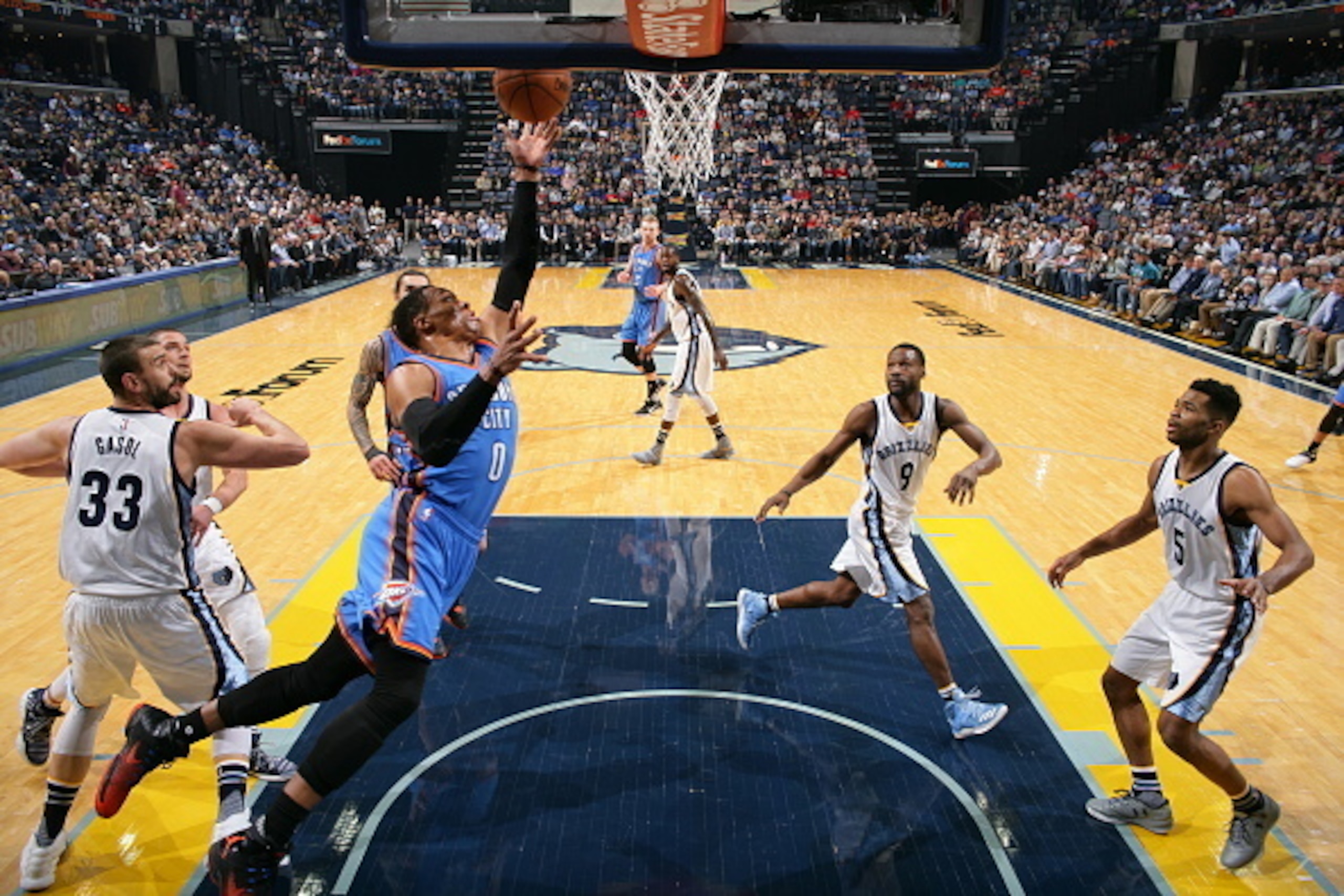 MEMPHIS, TN - DECEMBER 29: Russell Westbrook #0 of the Oklahoma City Thunder shoots the ball against the Memphis Grizzlies on December 29, 2016 in Memphis, Tennessee. NOTE TO USER: User expressly acknowledges and agrees that, by downloading and or using t