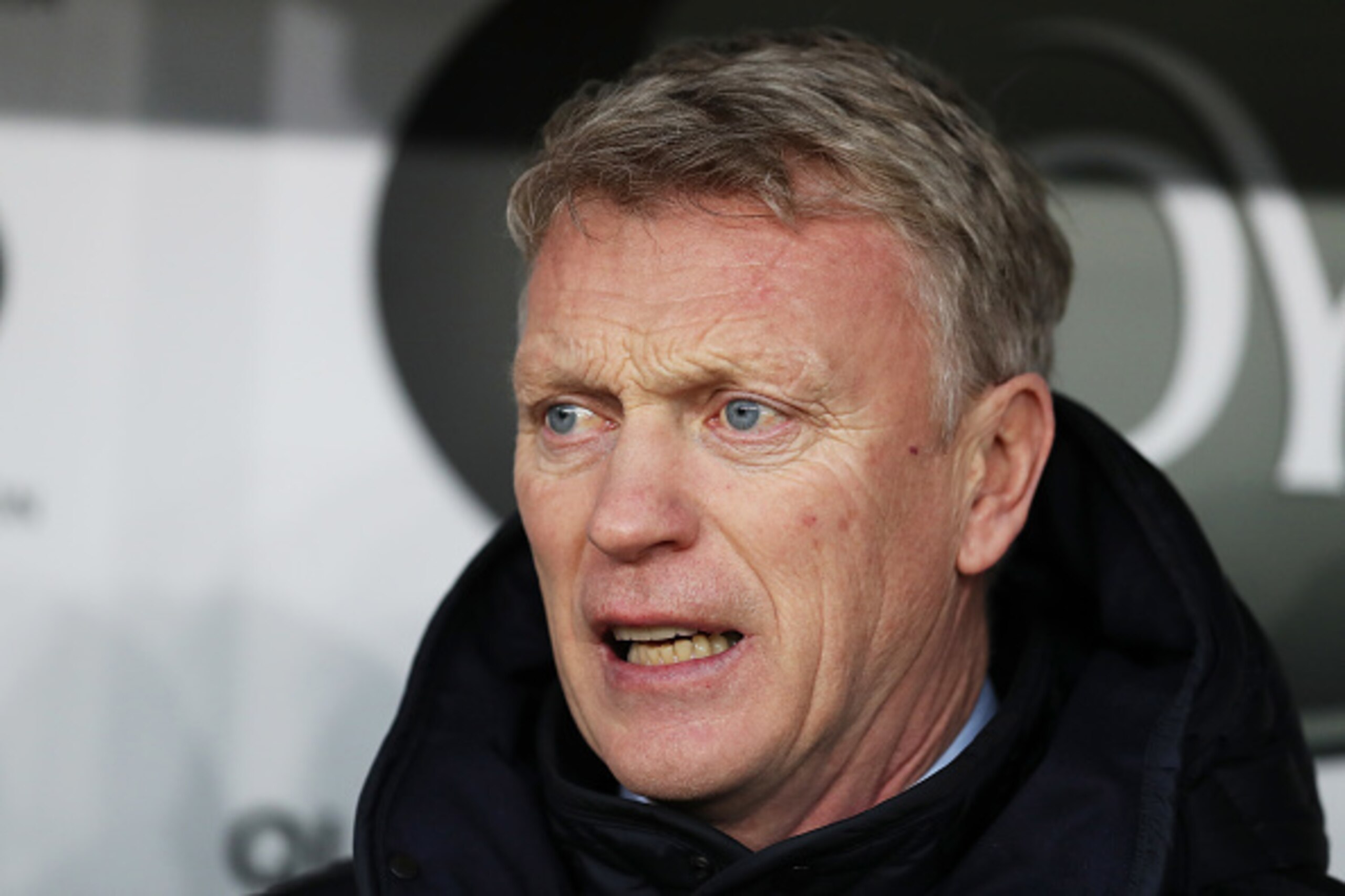 BURNLEY, ENGLAND - DECEMBER 31:  David Moyes, Manager of Sunderland looks on prior to the Premier League match between Burnley and Sunderland at Turf Moor on December 31, 2016 in Burnley, England.  (Photo by Chris Brunskill/Getty Images)