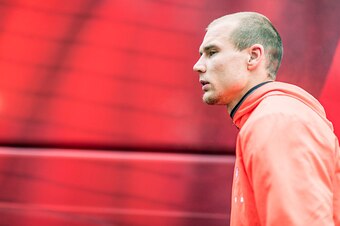DARMSTADT, GERMANY - DECEMBER 18: Holger Badstuber of Bayern Muenchen is seen prior to the Bundesliga match between SV Darmstadt 98 and Bayern Muenchen at Stadion am Boellenfalltor on December 18, 2016 in Darmstadt, Germany. (Photo by Alexander Scheuber/G