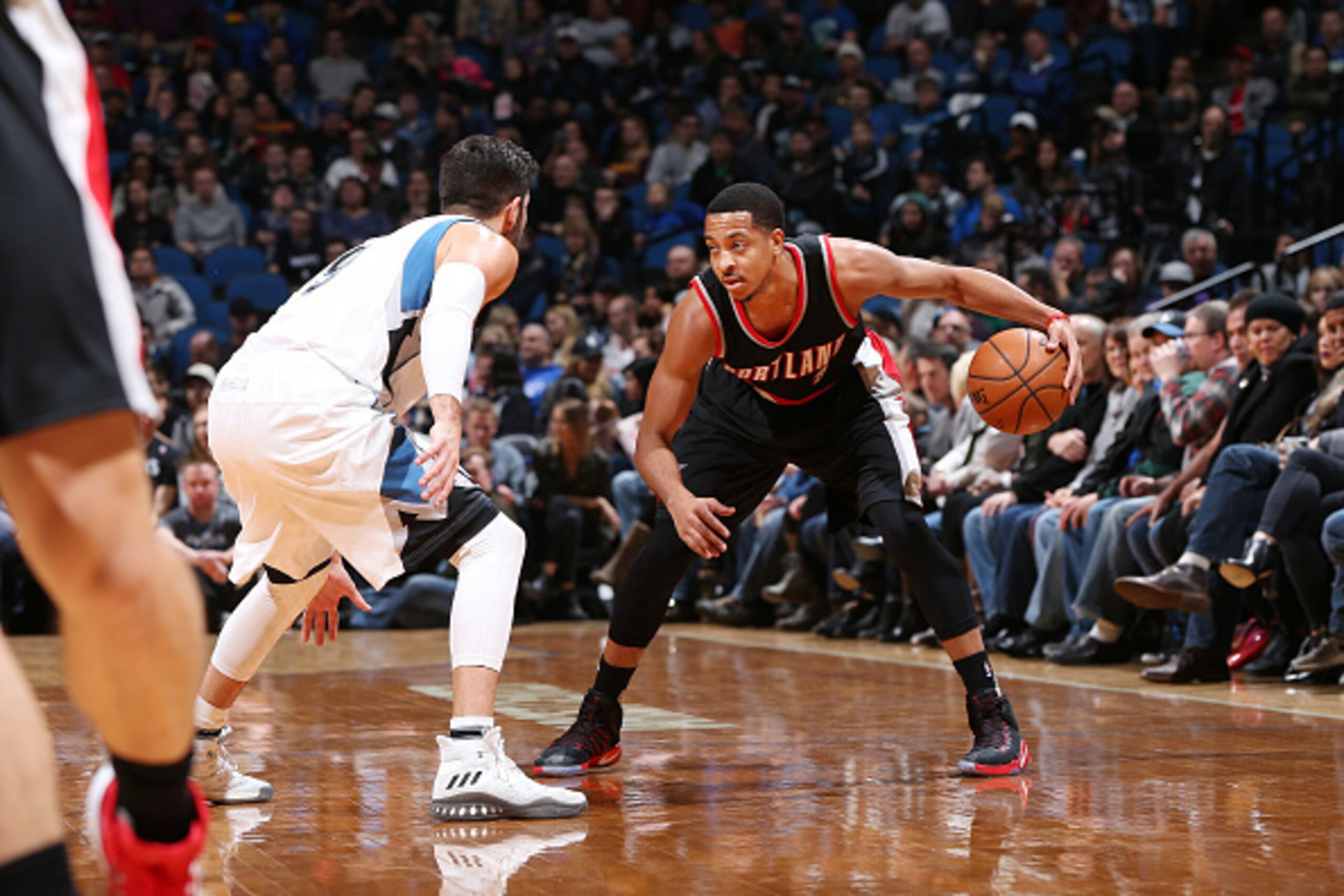 MINNEAPOLIS, MN - JANUARY 1:  C.J. McCollum #3 of the Portland Trail Blazers handles the ball during a game against the Minnesota Timberwolves on January 1, 2017 at the Target Center in Minneapolis, Minnesota. NOTE TO USER: User expressly acknowledges and