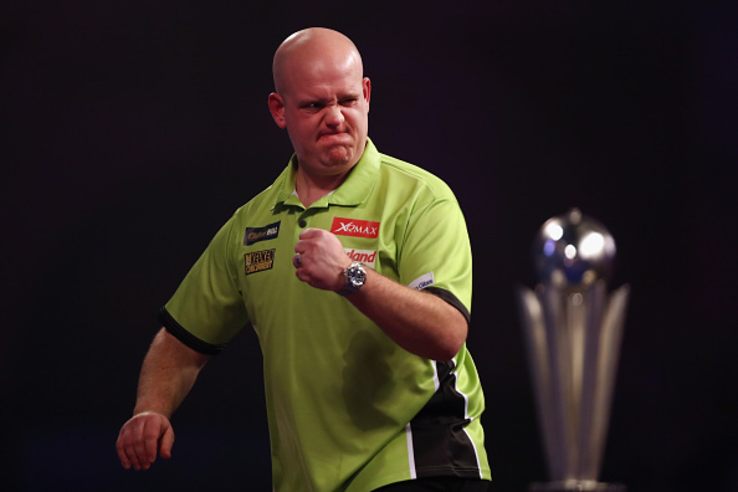 LONDON, ENGLAND - JANUARY 02:  Michael van Gerwen of The Netherlands reacts during the final of the 2017 William Hill PDC World Darts Championships at Alexandra Palace on January 2, 2017 in London, England.  (Photo by Bryn Lennon/Getty Images)