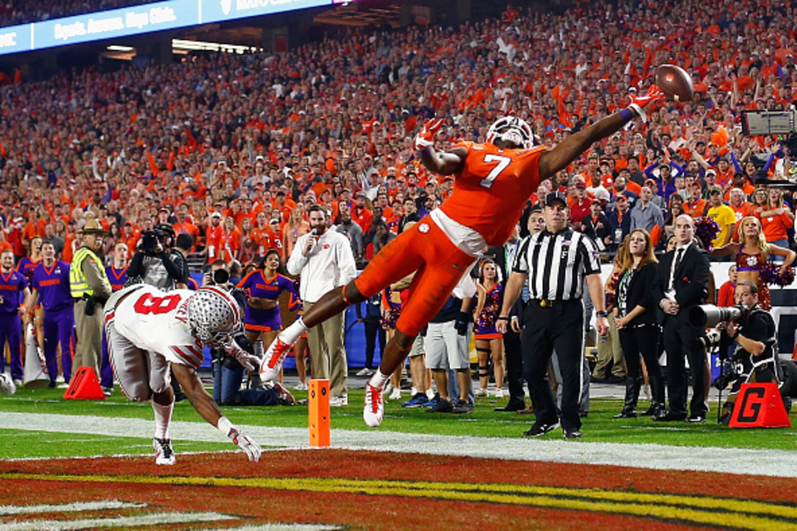 GLENDALE, AZ - DECEMBER 31: Mike Williams #7 of the Clemson Tigers can't pull in a pass while being defended by Gareon Conley #8 of the Ohio State Buckeyes during the first half of the 2016 PlayStation Fiesta Bowl at University of Phoenix Stadium on Decem