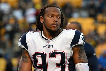 PITTSBURGH, PA - OCTOBER 23: Defensive lineman Jabaal Sheard #93 of the New England Patriots looks on from the field during a game against the Pittsburgh Steelers at Heinz Field on October 23, 2016 in Pittsburgh, Pennsylvania. The Patriots defeated the St