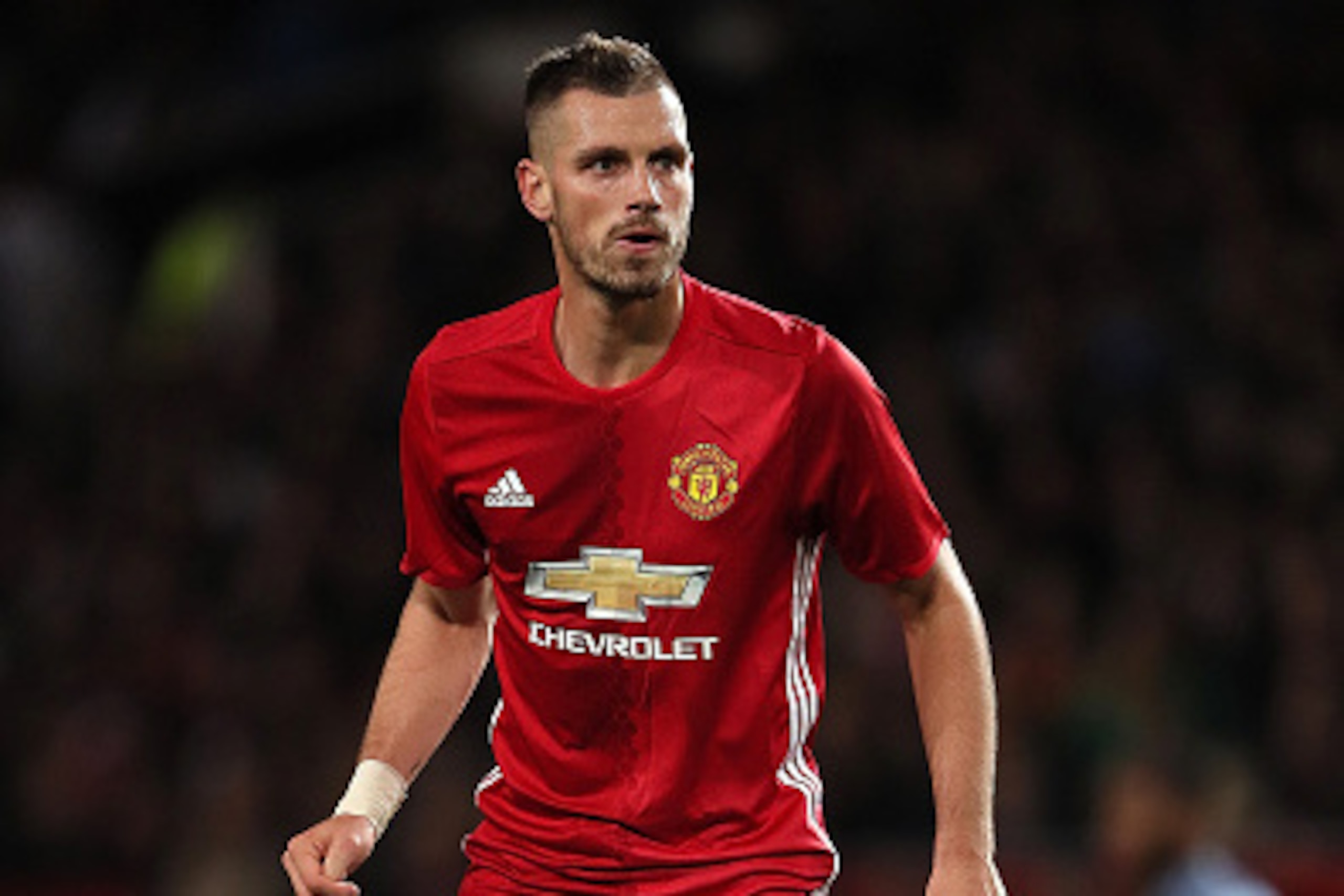 MANCHESTER, ENGLAND - OCTOBER 26:  Morgan Schneiderlin of Manchester United 
looks on during the EFL Cup Fourth Round match between Manchester United and Manchester City at Old Trafford on October 26, 2016 in Manchester, England.  (Photo by Matthew Ashton