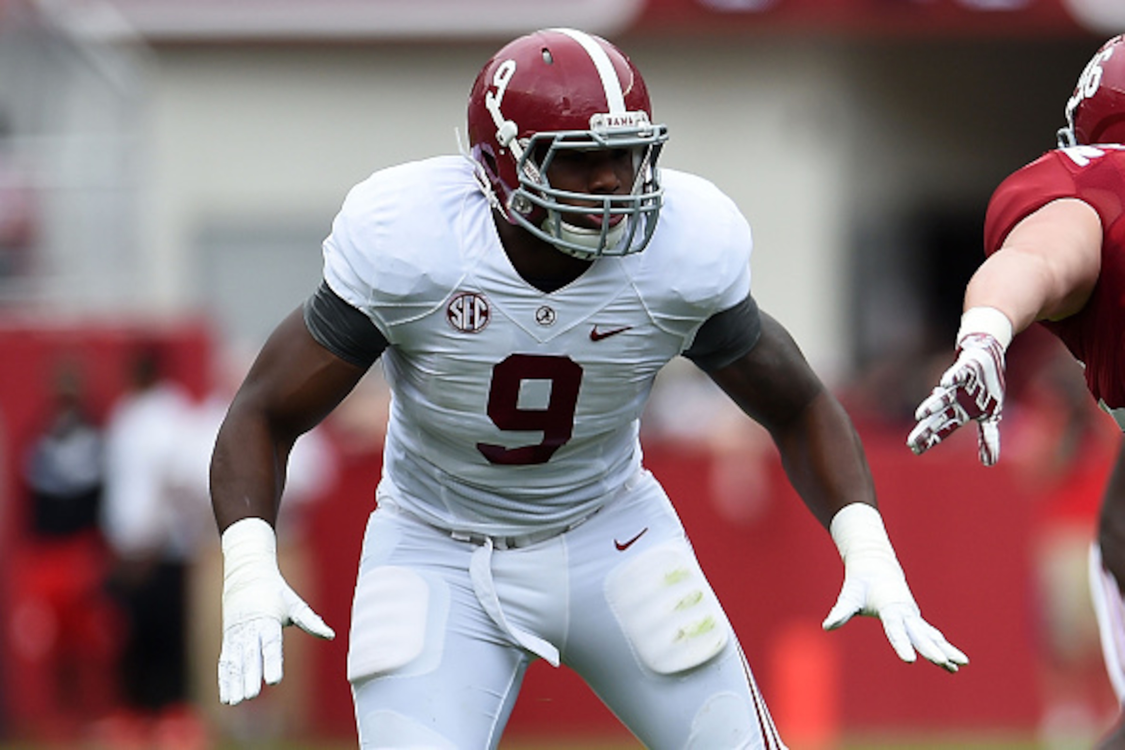 TUSCALOOSA, AL - APRIL 18:  Da'Shawn Hand #9 of the White team anticipates a play during the University of Alabama Crimson Tide A-day spring game at Bryant-Denny Stadium on April 18, 2015 in Tuscaloosa, Alabama.  (Photo by Stacy Revere/Getty Images)