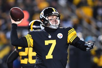 PITTSBURGH, PA - DECEMBER 25: Ben Roethlisberger #7 of the Pittsburgh Steelers in action during the game against the Baltimore Ravens at Heinz Field on December 25, 2016 in Pittsburgh, Pennsylvania. (Photo by Joe Sargent/Getty Images) *** Local Caption **