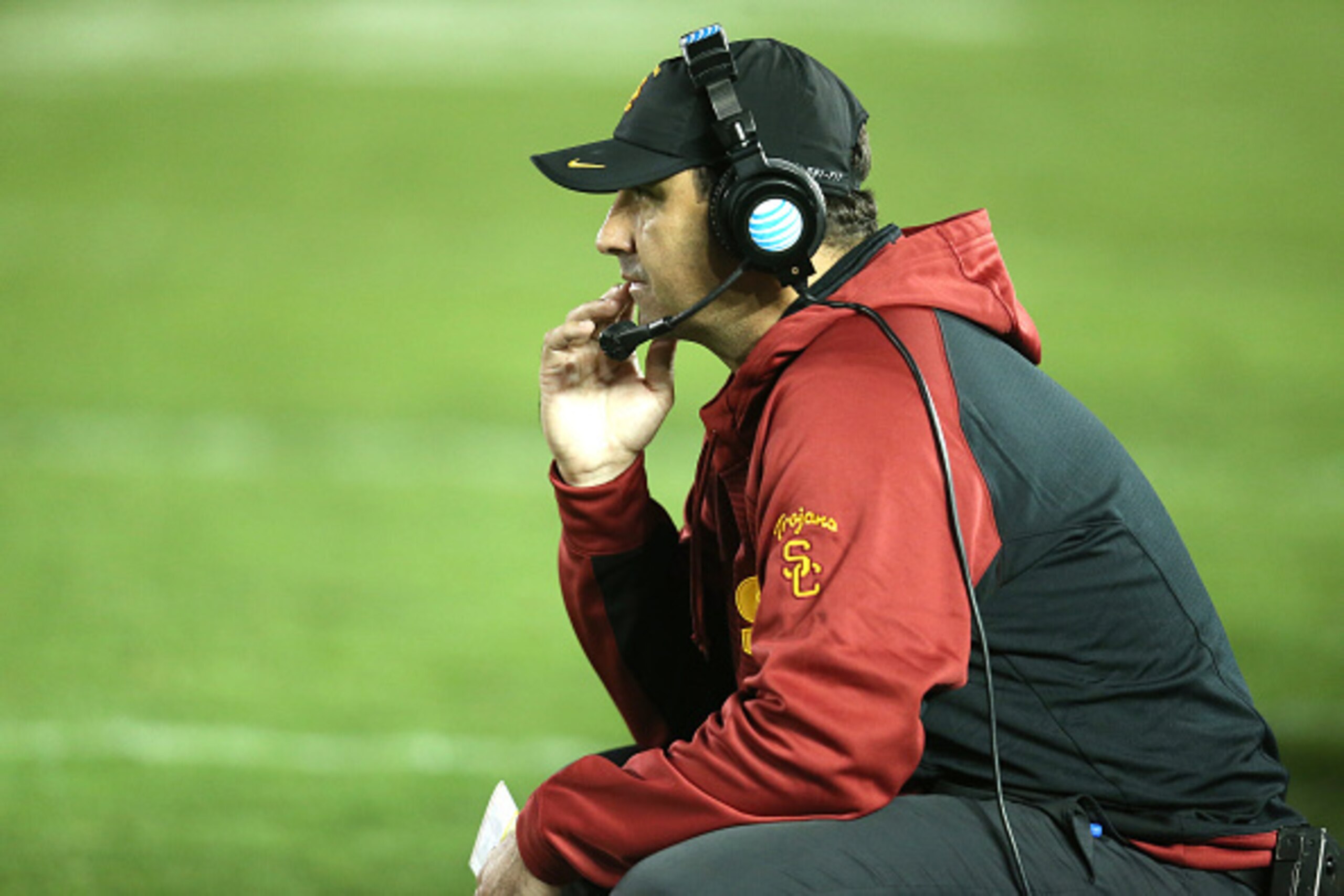 PASADENA, CA - NOVEMBER 22:  Head coach Steve Sarkisian of the USC Trojans looks on in the game against the UCLA Bruins at the Rose Bowl on November 22, 2014 in Pasadena, California.   UCLA on 38-20.  (Photo by Stephen Dunn/Getty Images)