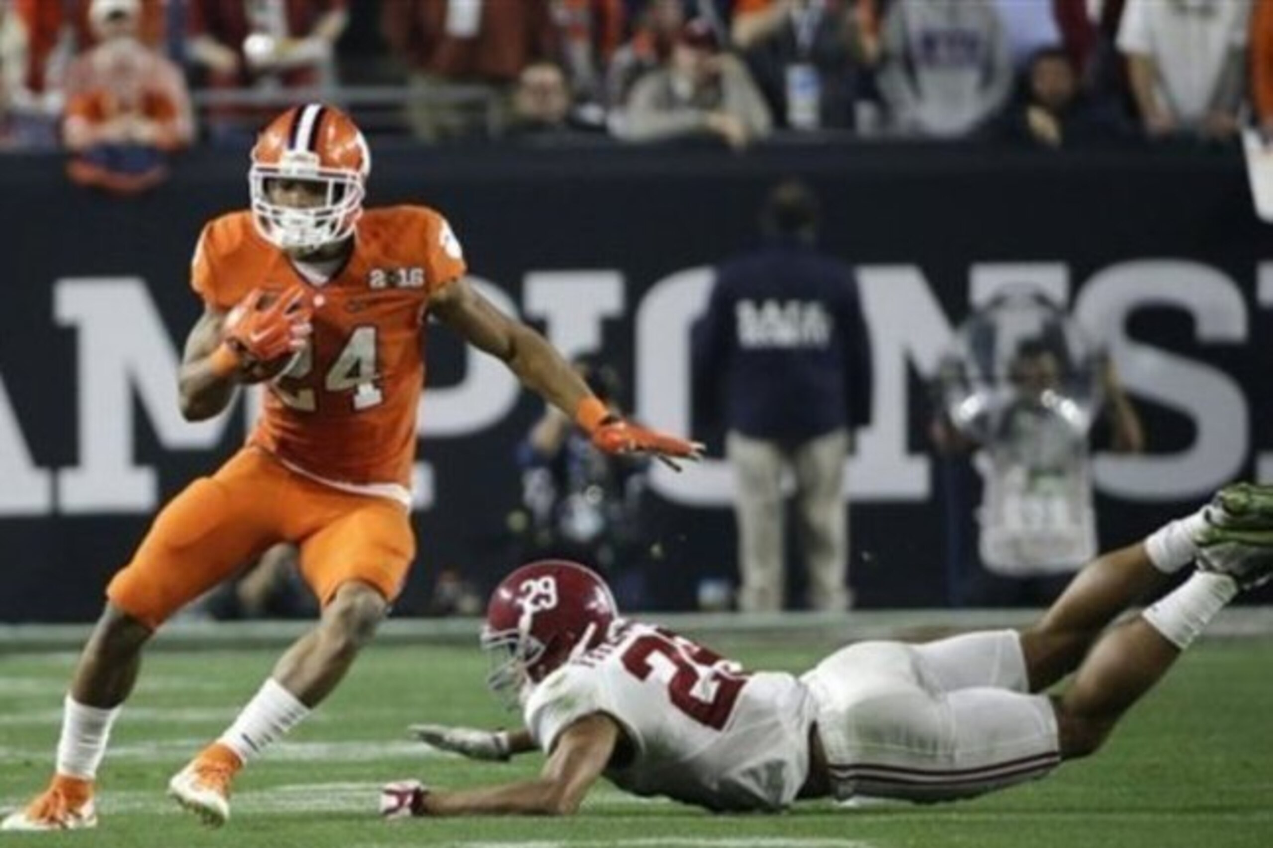 Minkah Fitzpatrick broke up two passes against Clemson last year but otherwise had a long night.