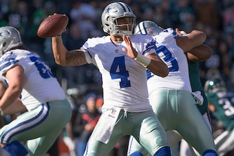 PHILADELPHIA, PA - JANUARY 1: Dak Prescott #4 of the Dallas Cowboys passes the ball against the Philadelphia Eagles at Lincoln Financial Field on January 1, 2017 in Philadelphia, Pennsylvania. The Eagles defeated the Cowboys 27-13. (Photo by Mitchell Leff