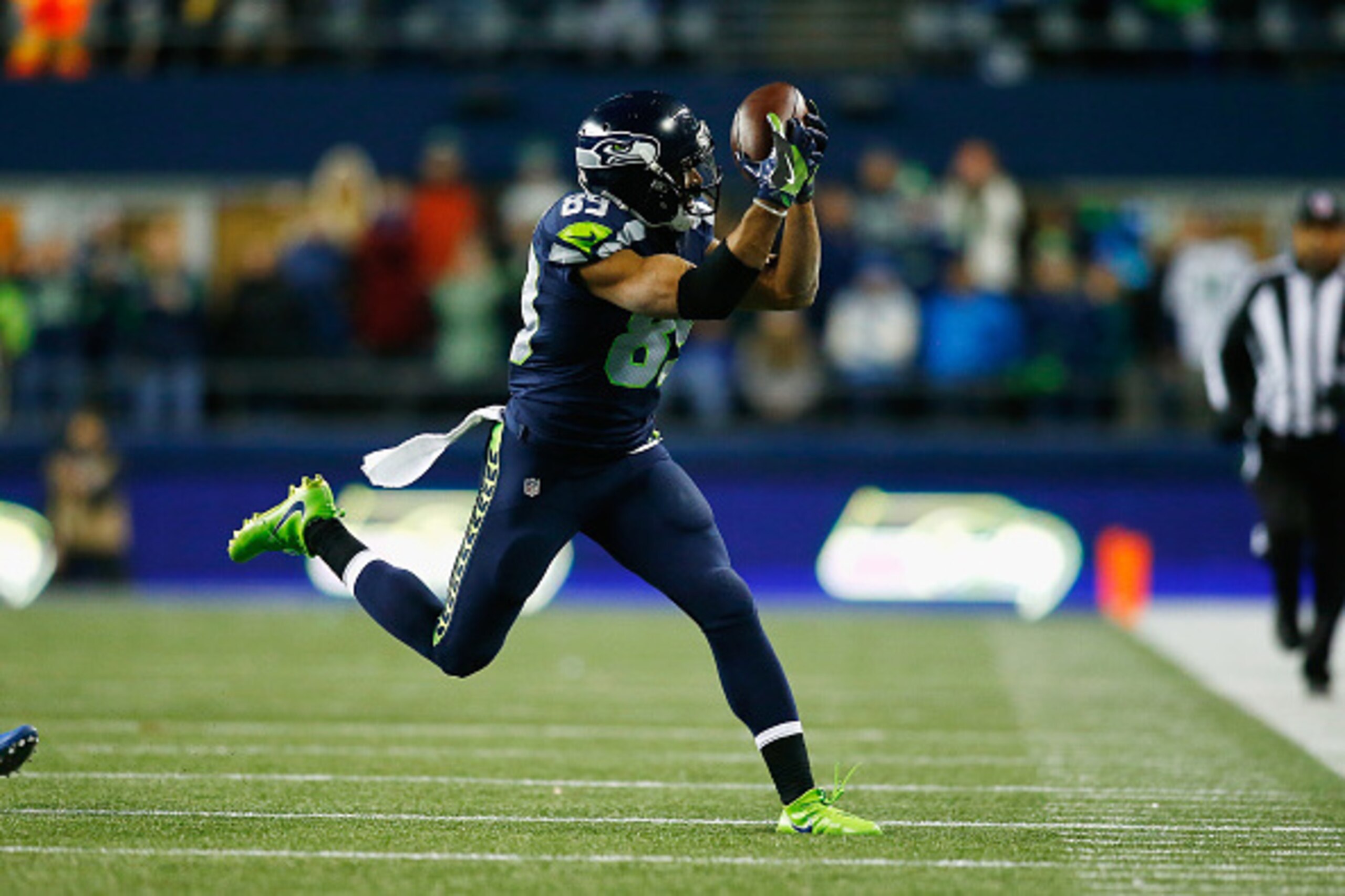 SEATTLE, WA - JANUARY 07:  Doug Baldwin #89 of the Seattle Seahawks attempts to make a reception during the second half against the Detroit Lions in the NFC Wild Card game at CenturyLink Field on January 7, 2017 in Seattle, Washington.  (Photo by Jonathan