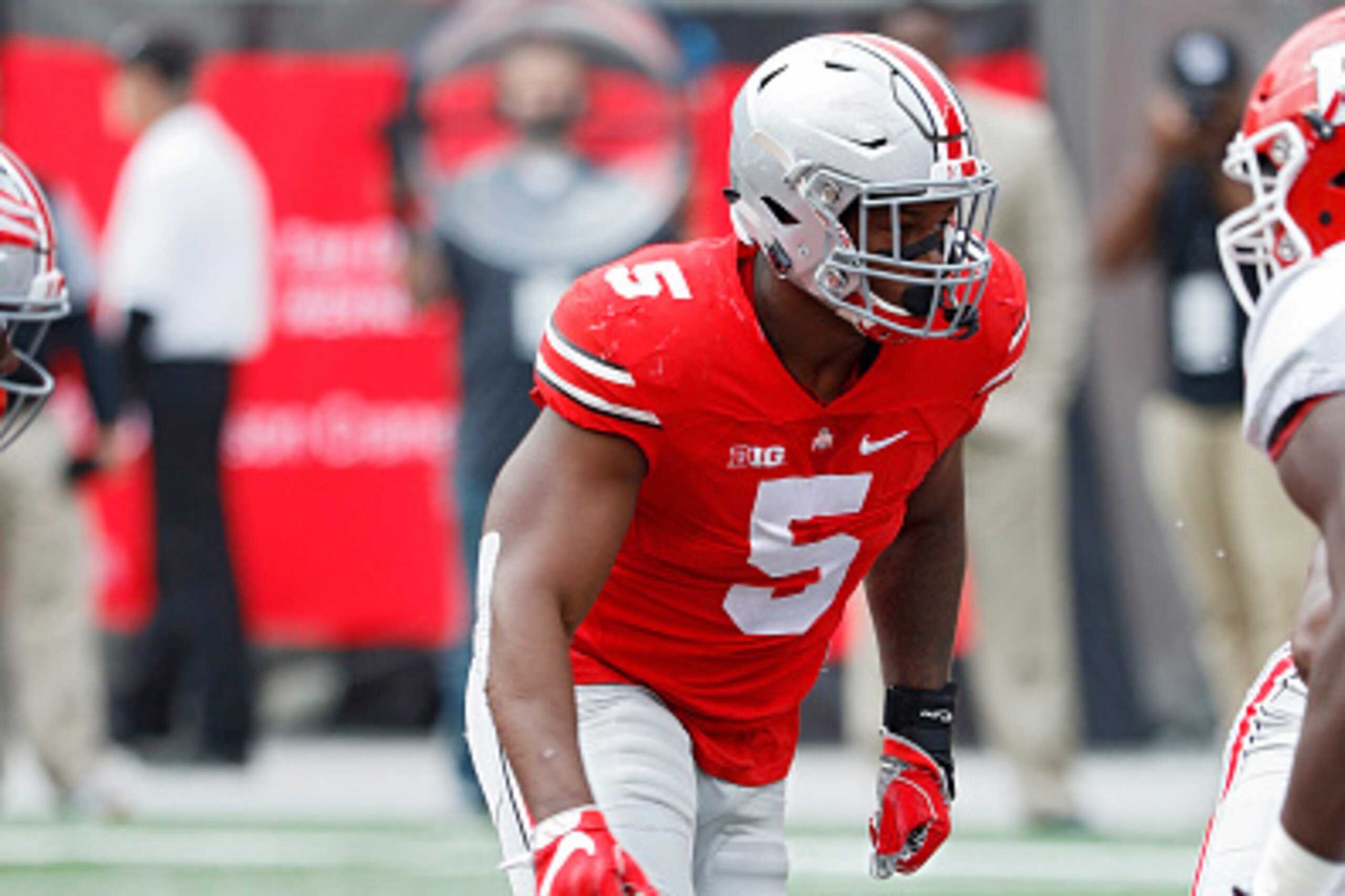 COLUMBUS, OH - OCTOBER 01: Raekwon McMillan #5 of the Ohio State Buckeyes in action against the Rutgers Scarlet Knights during the game at Ohio Stadium on October 1, 2016 in Columbus, Ohio. The Buckeyes defeated the Scarlet Knights 58-0. (Photo by Joe Rob