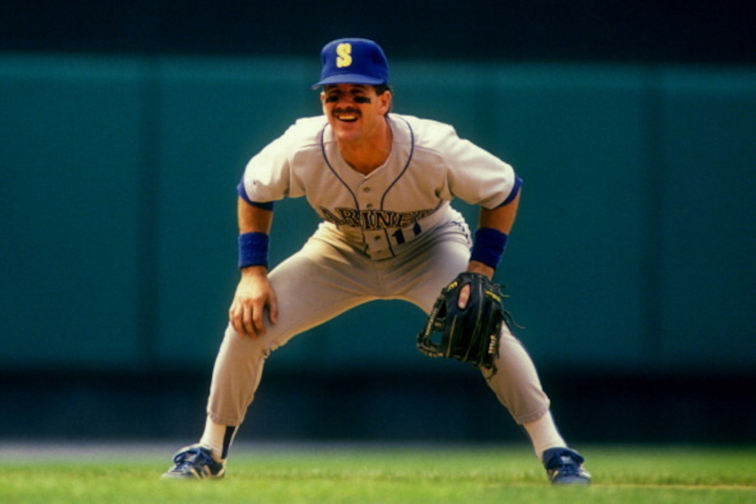 BALTIMORE, MD - SEPTEMBER 5:  Edgar Martinez #11 of the Seattle Mariners in position a baseball game against the Baltimore Orioles on September 5, 1990 at Memorial Stadium in Baltimore, Maryland.  The Mariners won 9-5.  (Photo by Mitchell Layton/Getty Ima