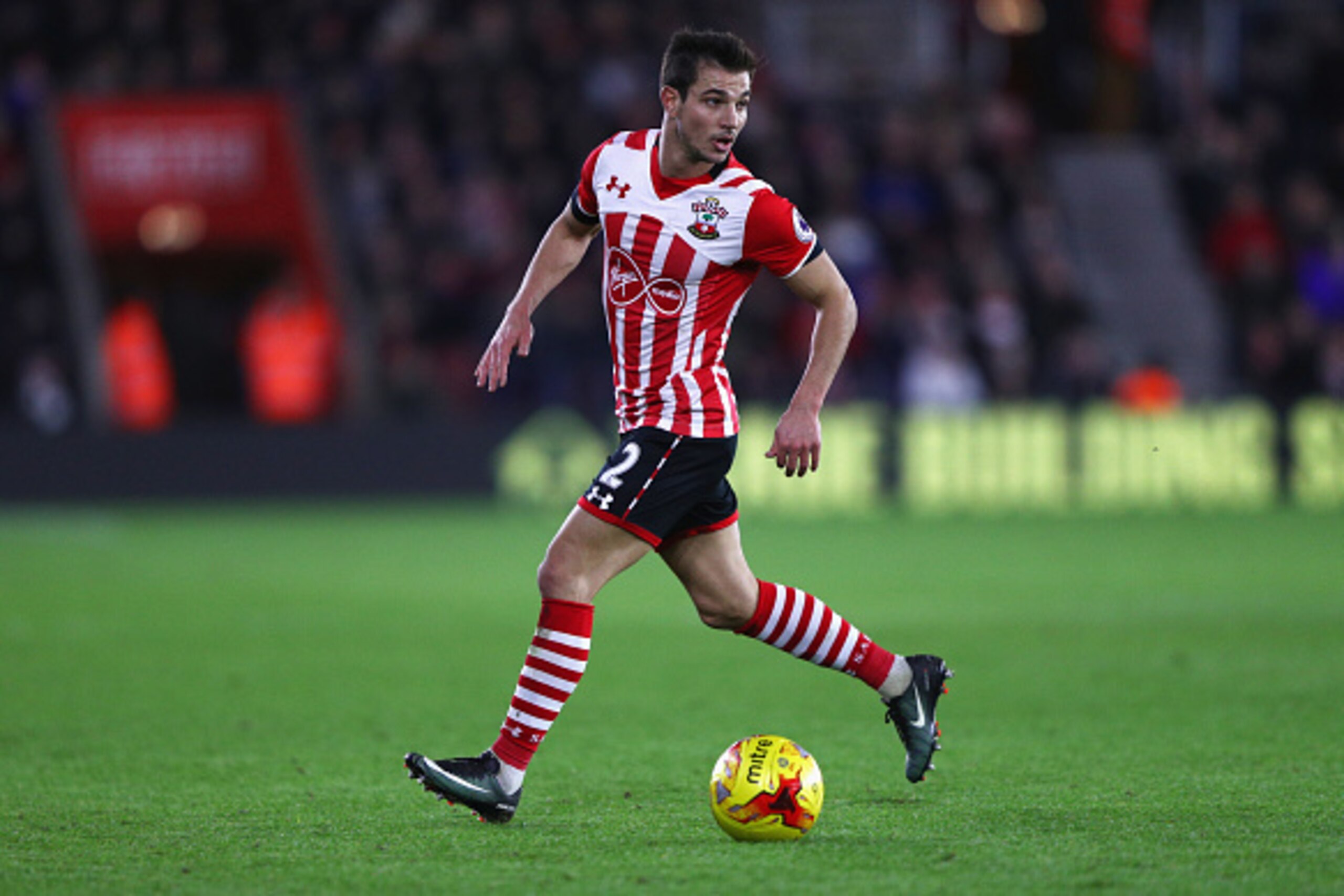 SOUTHAMPTON, ENGLAND - JANUARY 11: Cedric Soares of Southampton in action during the EFL Cup semi-final first leg match between Southampton and Liverpool at St Mary's Stadium on January 11, 2017 in Southampton, England. (Photo by Ian Walton/Getty Images SOUTHAMPTON, ENGLAND - JANUARY 11: Cedric Soares of Southampton in action during the EFL Cup semi-final first leg match between Southampton and Liverpool at St Mary's Stadium on January 11, 2017 in Southampton, England. (Photo by Ian Walton/Getty Images