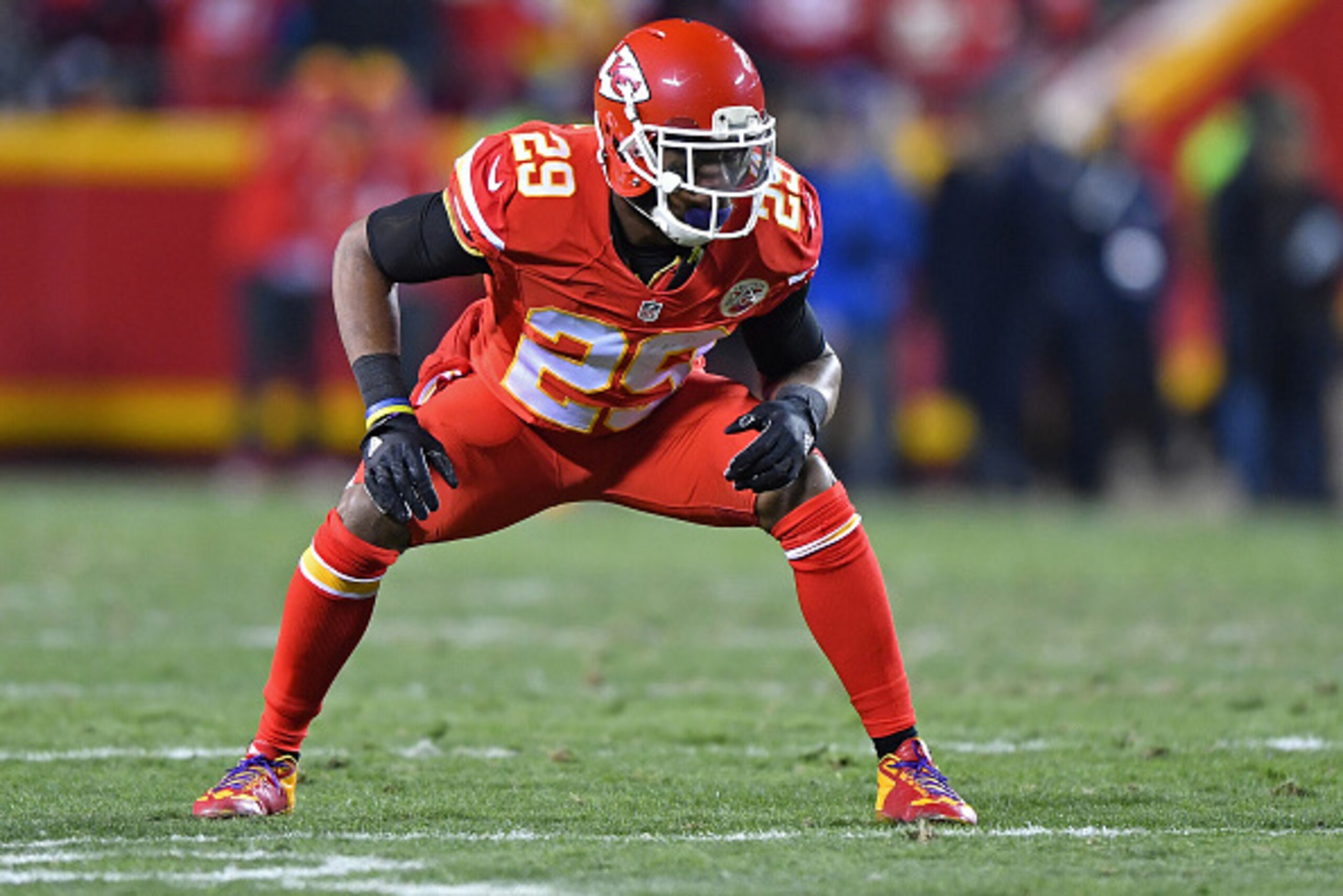 KANSAS CITY, MO - DECEMBER 08:  Safety Eric Berry #29 of the Kansas City Chiefs gets set on defense against the Oakland Raiders during the first half on December 8, 2016 at Arrowhead Stadium in Kansas City, Missouri.  (Photo by Peter G. Aiken/Getty Images