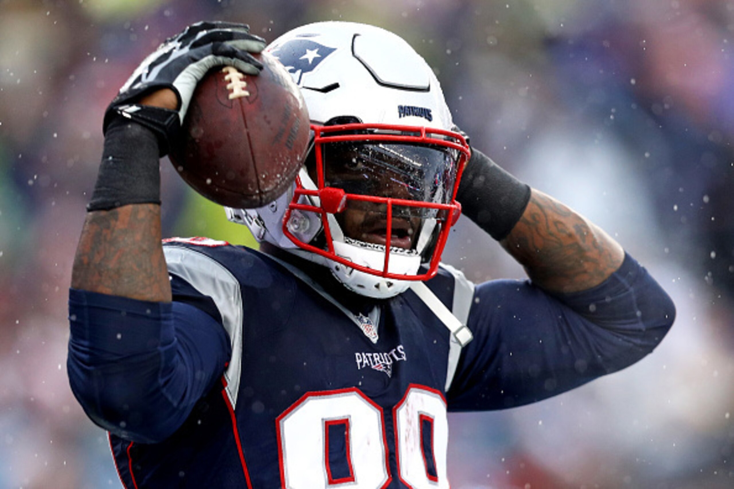 FOXBORO, MA - DECEMBER 24: Martellus Bennett #88 of the New England Patriots celebrates after scoring a touchdown against the New York Jets during the first half at Gillette Stadium on December 24, 2016 in Foxboro, Massachusetts. (Photo by Maddie Meyer/Ge