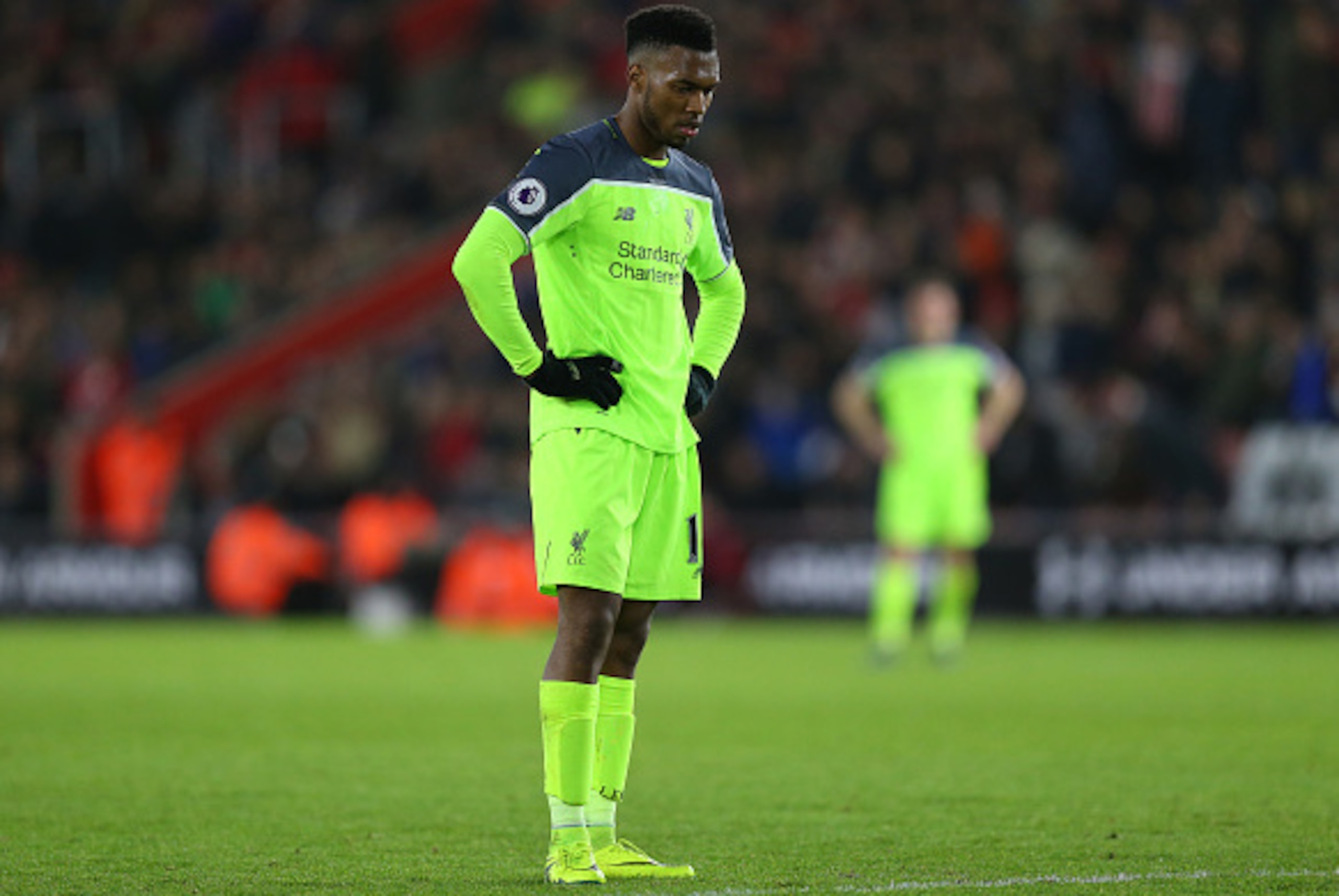 SOUTHAMPTON, ENGLAND - JANUARY 11: Daniel Sturridge of Liverpool stands dejected after the EFL Cup semi-final first leg match between Southampton and Liverpool at St Mary's Stadium on January 11, 2017 in Southampton, England. (Photo by Catherine Ivill - SOUTHAMPTON, ENGLAND - JANUARY 11: Daniel Sturridge of Liverpool stands dejected after the EFL Cup semi-final first leg match between Southampton and Liverpool at St Mary's Stadium on January 11, 2017 in Southampton, England. (Photo by Catherine Ivill -