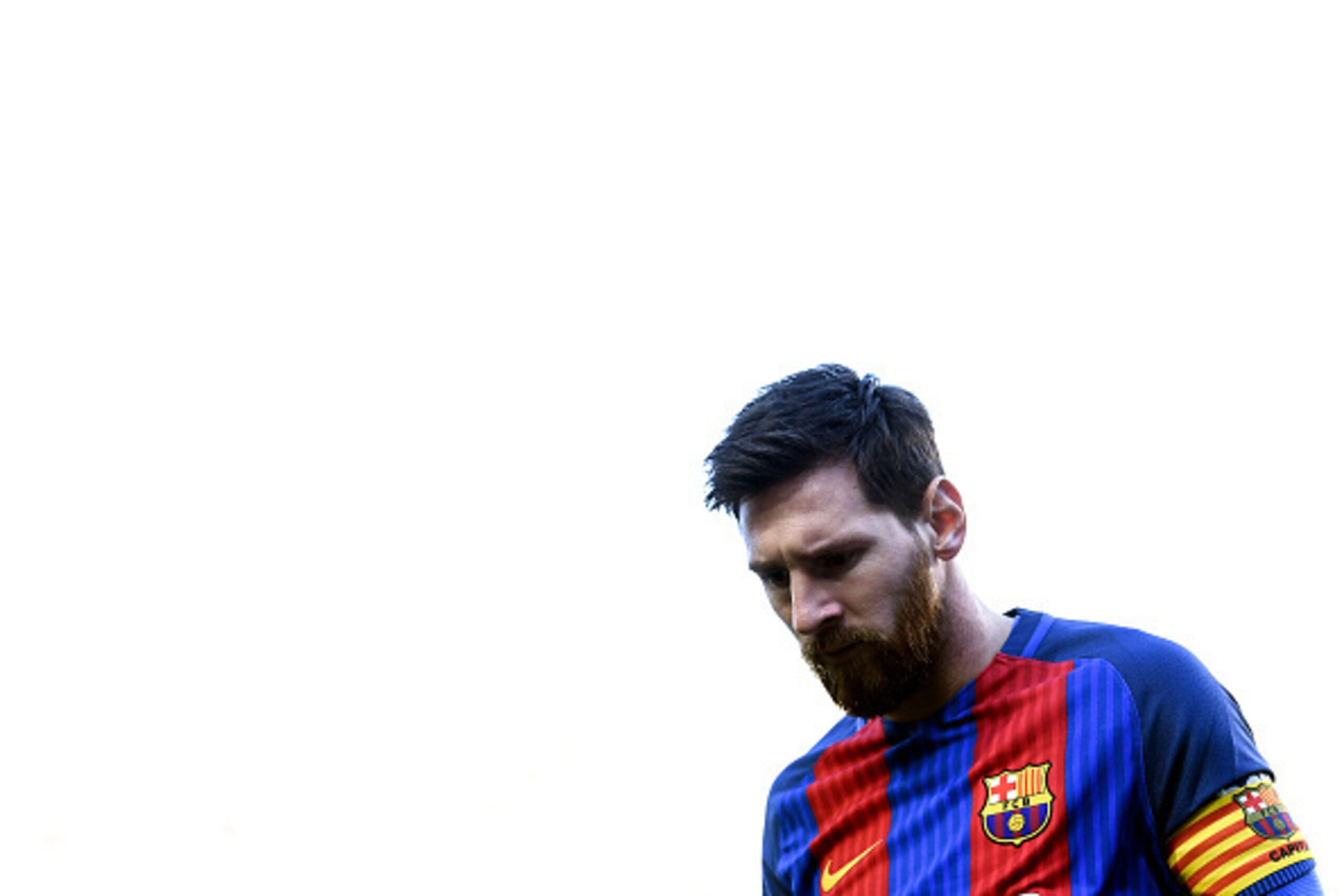 BARCELONA, SPAIN - JANUARY 14:  Lionel Messi of FC Barcelona looks on during the La Liga match between FC Barcelona and UD Las Palmas at Camp Nou stadium on January 14, 2017 in Barcelona, Spain.  (Photo by David Ramos/Getty Images)