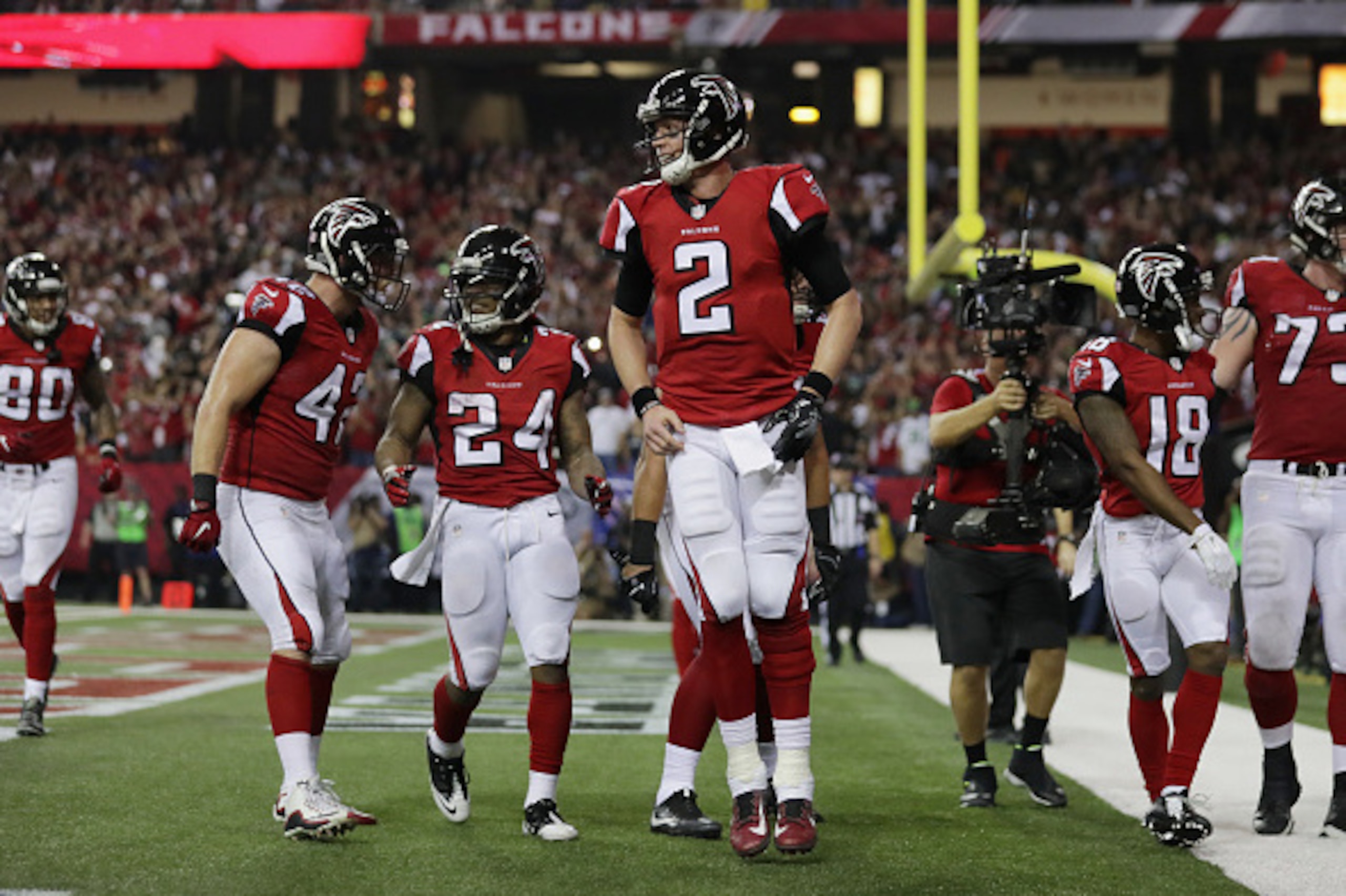 ATLANTA, GA - JANUARY 14: Matt Ryan #2 of the Atlanta Falcons celebrates after a touchdown against the Seattle Seahawks at the Georgia Dome on January 14, 2017 in Atlanta, Georgia. (Photo by Streeter Lecka/Getty Images) ATLANTA, GA - JANUARY 14: Matt Ryan #2 of the Atlanta Falcons celebrates after a touchdown against the Seattle Seahawks at the Georgia Dome on January 14, 2017 in Atlanta, Georgia. (Photo by Streeter Lecka/Getty Images)