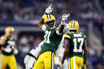 ARLINGTON, TX - JANUARY 15:  Geronimo Allison #81 of the Green Bay Packers reacts in the first half during the NFC Divisional Playoff Game against the Dallas Cowboys at AT&T Stadium on January 15, 2017 in Arlington, Texas. (Photo by Ezra Shaw/Getty Images
