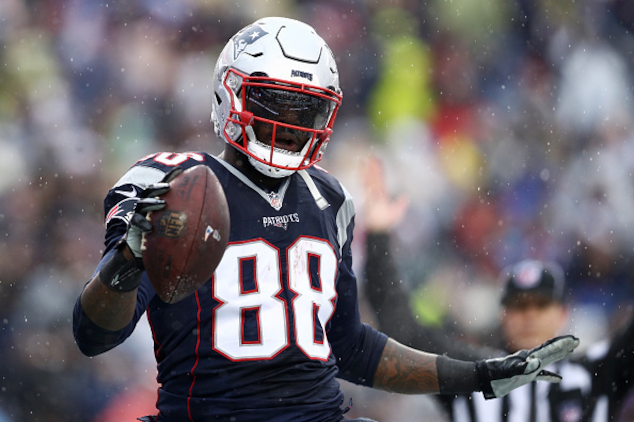 FOXBORO, MA - DECEMBER 24: Martellus Bennett #88 of the New England Patriots celebrates after scoring a touchdown against the New York Jets during the first half at Gillette Stadium on December 24, 2016 in Foxboro, Massachusetts. (Photo by Maddie Meyer/Ge