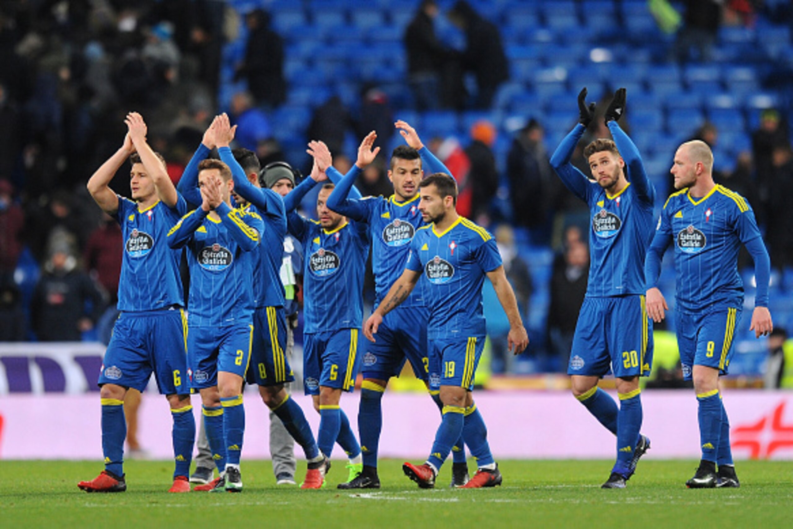 MADRID, SPAIN - JANUARY 18:  Celta de Vigo players celebrate after beating Real Madrid 2-1 in the Copa del Rey Quarter Final, First Leg match at Bernabeu on January 18, 2017 in Madrid, Spain.  (Photo by Denis Doyle/Getty Images)