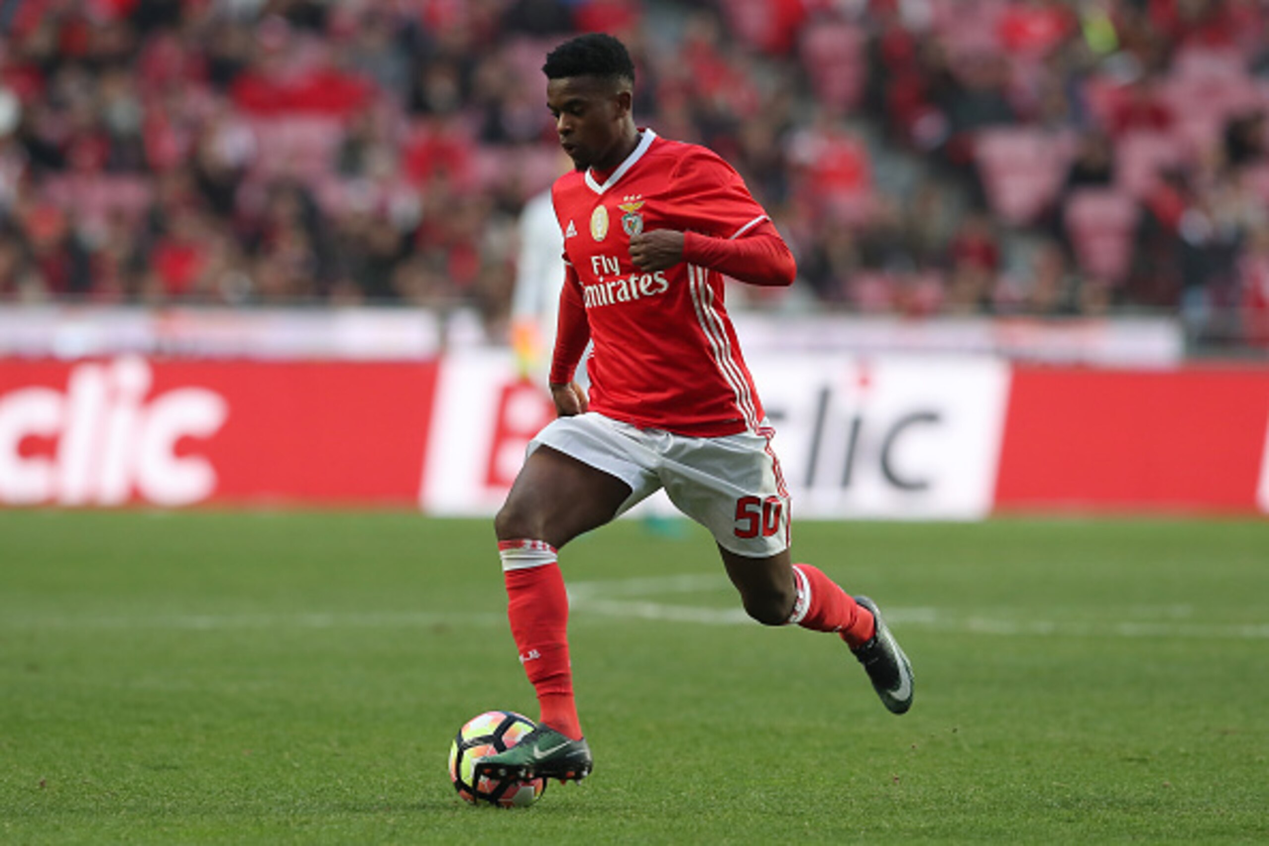 LISBON, PORTUGAL - JANUARY 22:  Benfica's defender Nelson Semedo from Portugal during the match between SL Benfica v Tondela - Primeira Liga at Estadio da Luz on January 22, 2017 in Lisbon, Portugal.  (Photo by Carlos Rodrigues/Getty Images)