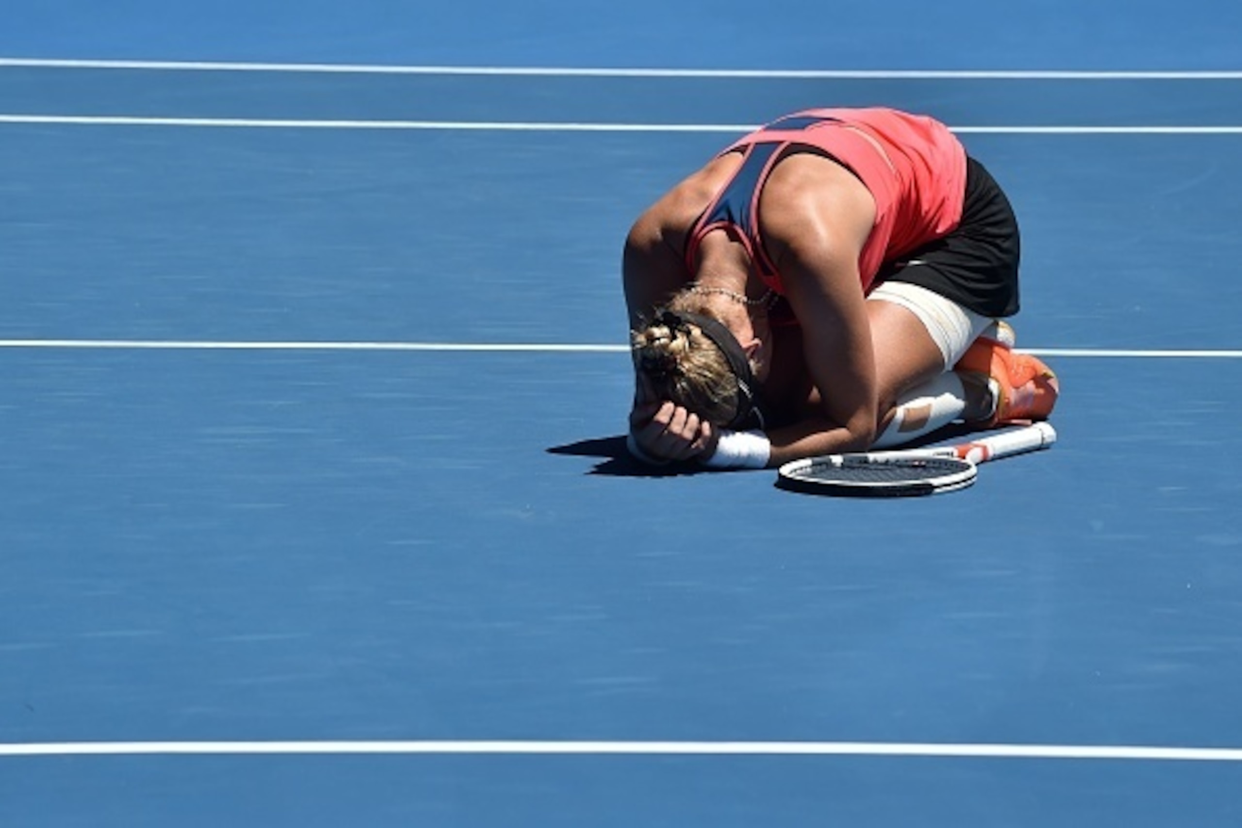 TOPSHOT - Croatia's Mirjana Lucic-Baroni celebrates her victory against Czech Republic's Karolina Pliskova during their women's singles quarter-final match on day ten of the Australian Open tennis tournament in Melbourne on January 25, 2017. / AFP / PAUL TOPSHOT - Croatia's Mirjana Lucic-Baroni celebrates her victory against Czech Republic's Karolina Pliskova during their women's singles quarter-final match on day ten of the Australian Open tennis tournament in Melbourne on January 25, 2017. / AFP / PAUL