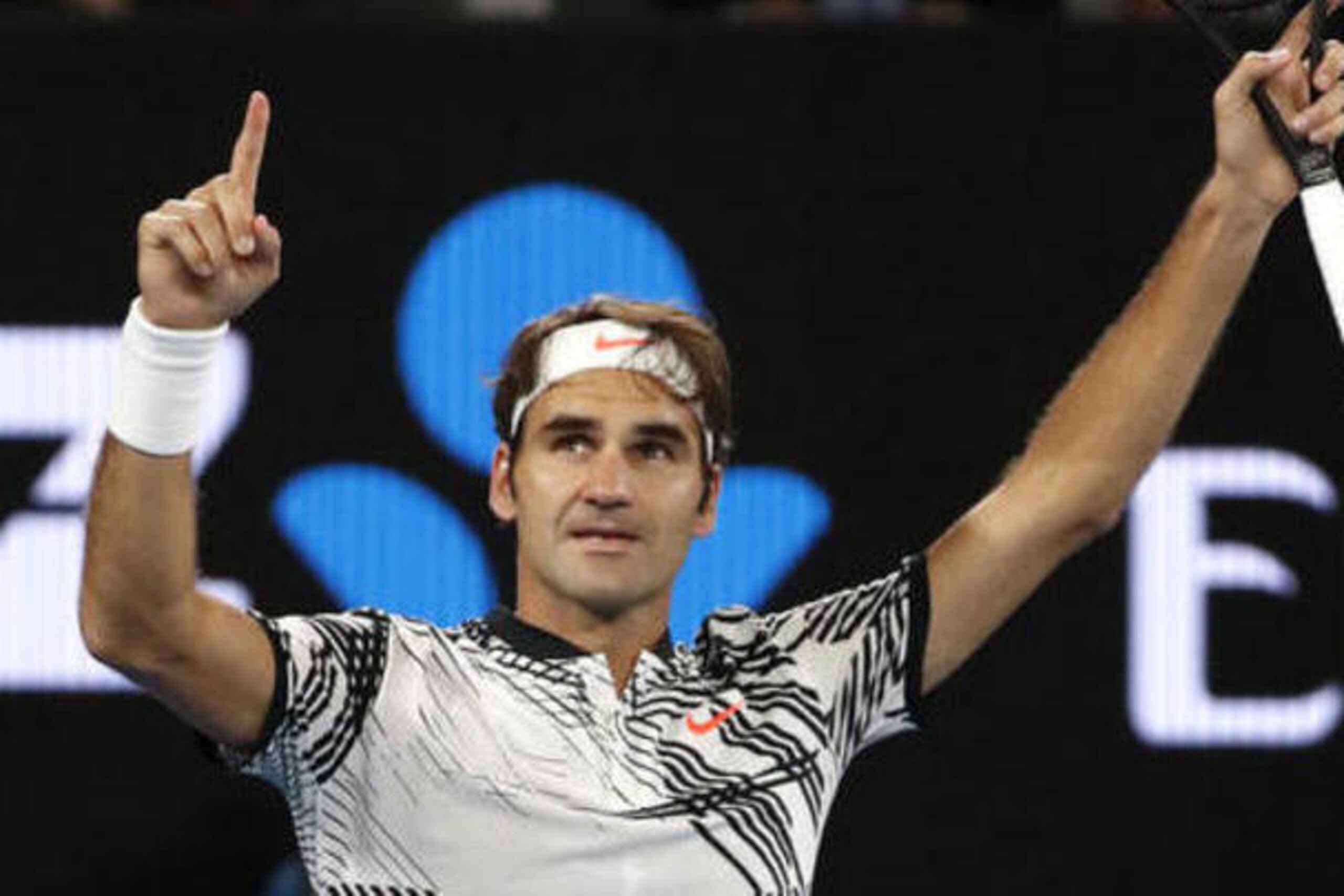Roger Federer has reached the final of his comeback tournament.