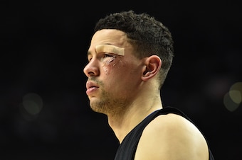 PORTLAND, OR - APRIL 29: Austin Rivers #25 of the Los Angeles Clippers stares off into the distance in the fourth quarter of Game Six of the Western Conference Quarterfinals against the Portland Trail Blazers during the 2016 NBA Playoffs at the Moda Cente