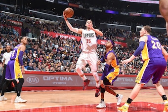 LOS ANGELES, CA - JANUARY 14: Austin Rivers #25 of the Los Angeles Clippers goes to the basket during the game against the Los Angeles Lakers on January 14, 2017 at STAPLES Center in Los Angeles, California. NOTE TO USER: User expressly acknowledges and a