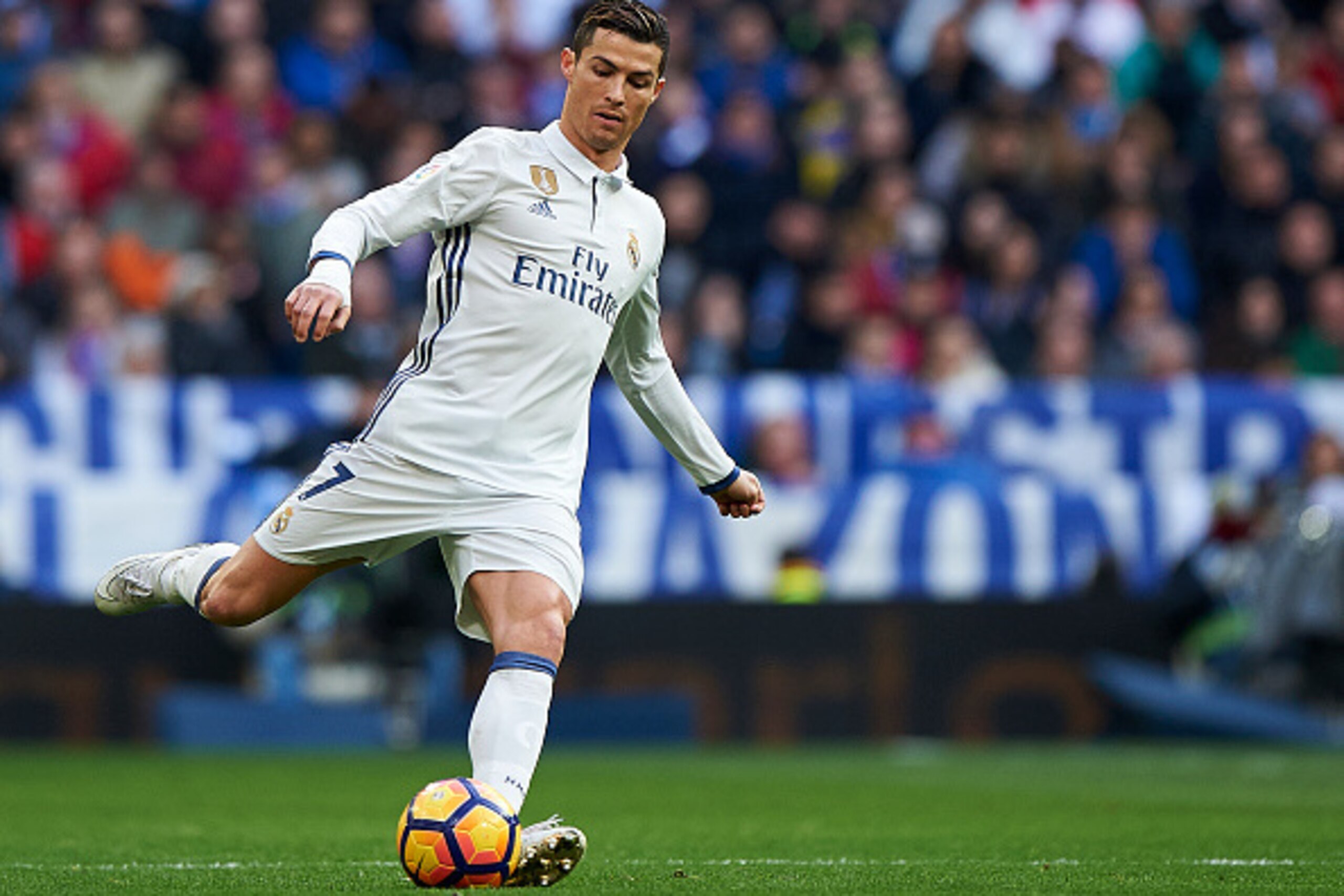 MADRID, SPAIN - JANUARY 21: Cristiano Ronaldo of Real Madrid looks on during the La Liga match between Real Madrid CF and Malaga CF at Estadio Santiago Bernabeu on January 21, 2017 in Madrid, Spain. (Photo by fotopress/Getty Images) MADRID, SPAIN - JANUARY 21: Cristiano Ronaldo of Real Madrid looks on during the La Liga match between Real Madrid CF and Malaga CF at Estadio Santiago Bernabeu on January 21, 2017 in Madrid, Spain. (Photo by fotopress/Getty Images)