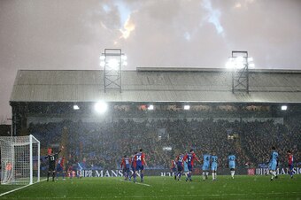 LONDON, ENGLAND - JANUARY 28:  A general view as hail falls during the Emirates FA Cup Fourth Round match between Crystal Palace and Manchester City at Selhurst Park on January 28, 2017 in London, England.  (Photo by Steve Bardens/Getty Images)