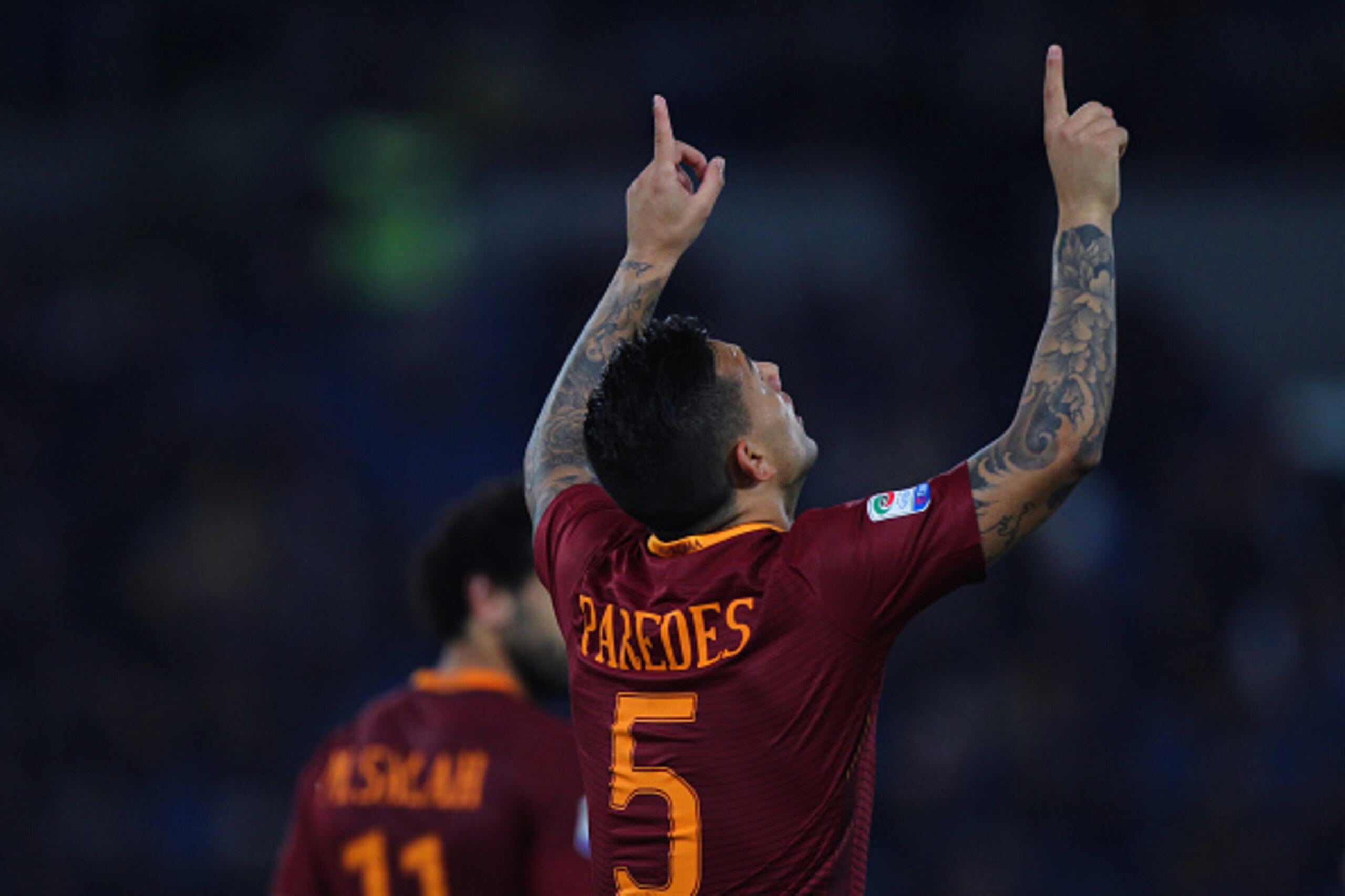 ROME, ITALY - OCTOBER 23: Leandro Paredes of AS Roma celebrates after scoring the team's second goal during the Serie A match between AS Roma and US Citta di Palermo at Stadio Olimpico on October 23, 2016 in Rome, Italy. (Photo by Paolo Bruno/Getty Imag ROME, ITALY - OCTOBER 23: Leandro Paredes of AS Roma celebrates after scoring the team's second goal during the Serie A match between AS Roma and US Citta di Palermo at Stadio Olimpico on October 23, 2016 in Rome, Italy. (Photo by Paolo Bruno/Getty Imag