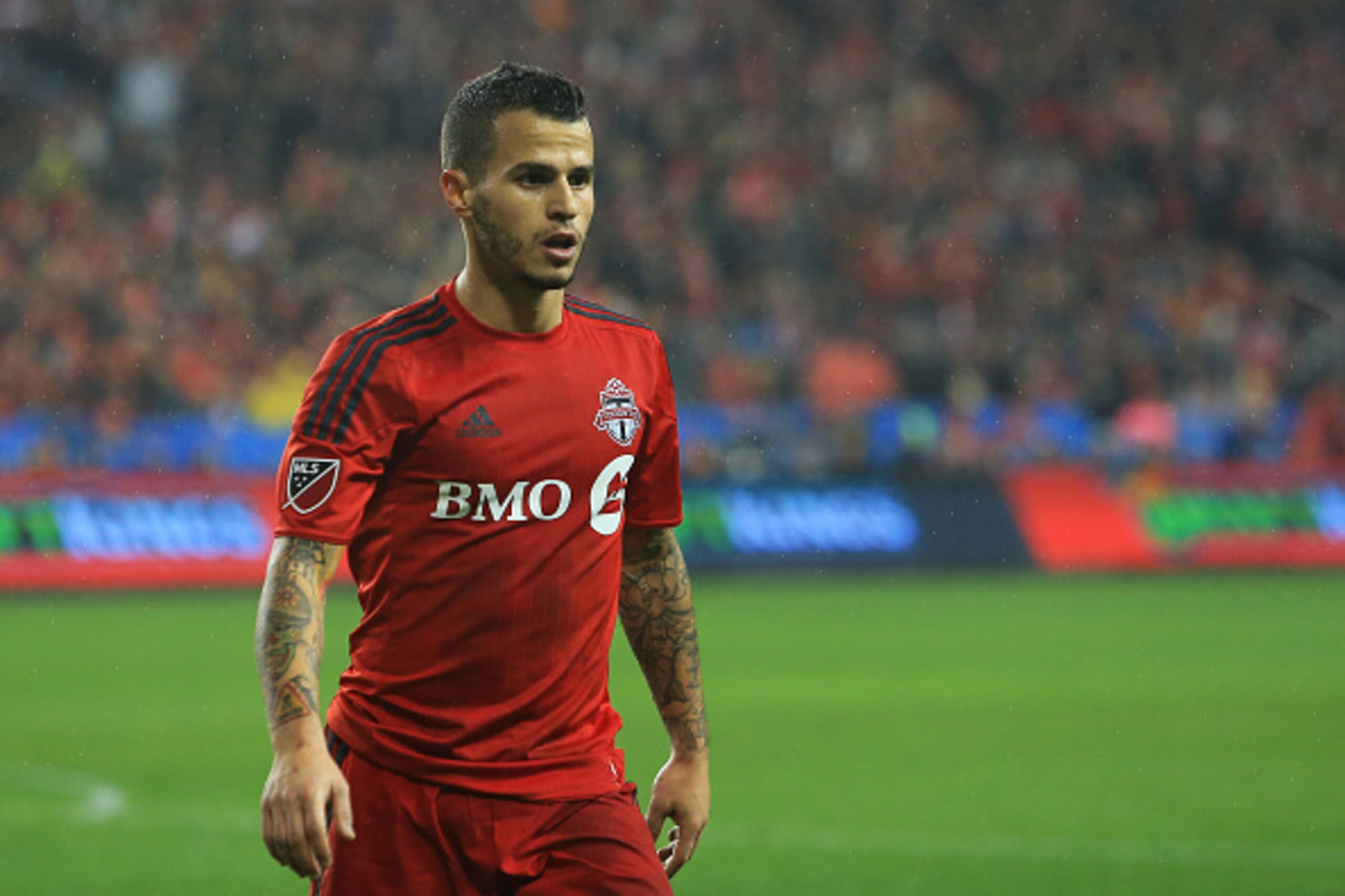 TORONTO, ON - NOVEMBER 30: Sebastian Giovinco #10 of Toronto FC prepares to take a corner kick during the first half of the MLS Eastern Conference Final, Leg 2 game against Montreal Impact at BMO Field on November 30, 2016 in Toronto, Ontario, Canada. ( TORONTO, ON - NOVEMBER 30: Sebastian Giovinco #10 of Toronto FC prepares to take a corner kick during the first half of the MLS Eastern Conference Final, Leg 2 game against Montreal Impact at BMO Field on November 30, 2016 in Toronto, Ontario, Canada. (