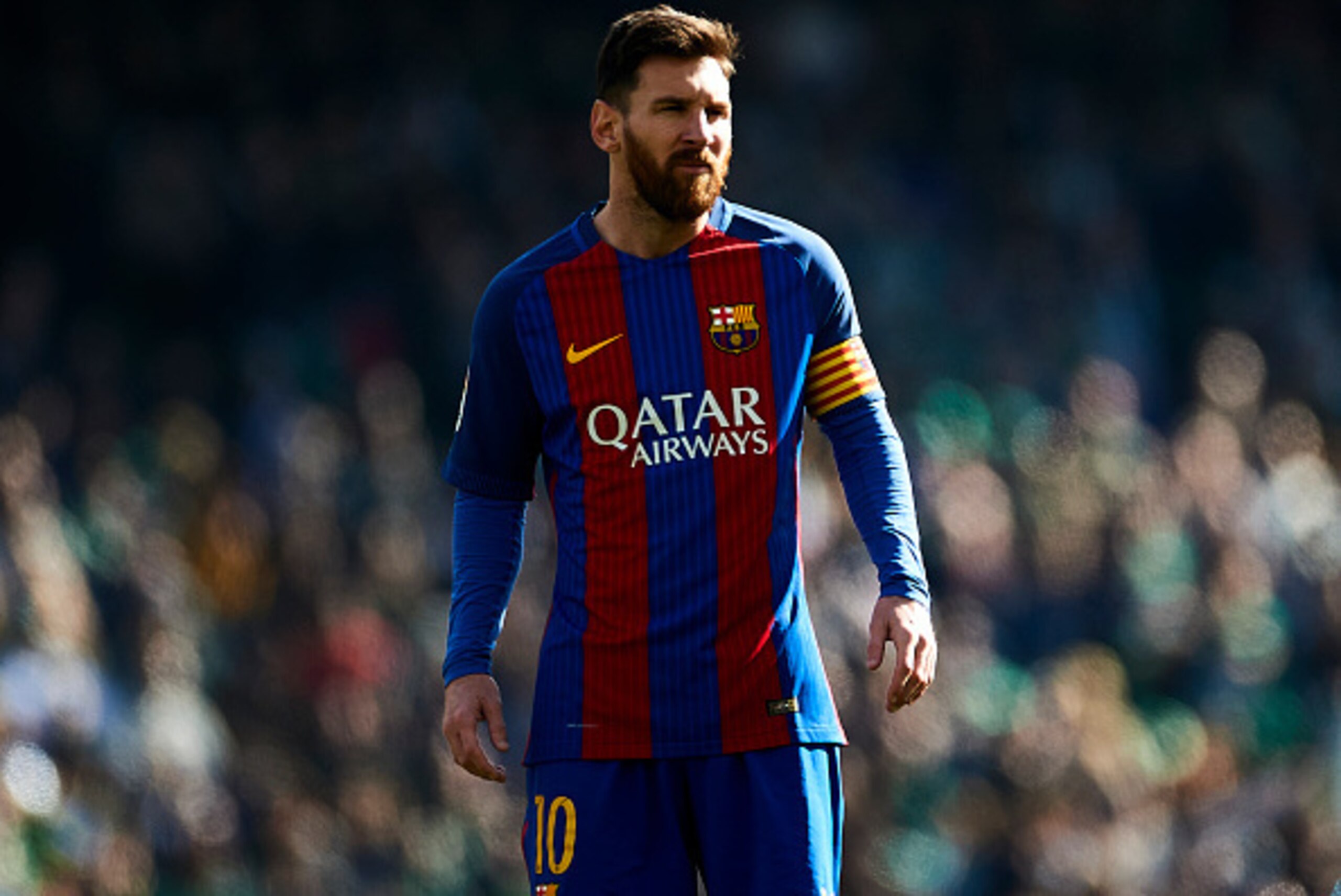 SEVILLE, SPAIN - JANUARY 29:  Lionel Messi of FC Barcelona looks on during La Liga match between Real Betis Balompie and FC Barcelona at Benito Villamarin Stadium on January 29, 2017 in Seville, Spain.  (Photo by Aitor Alcalde/Getty Images)