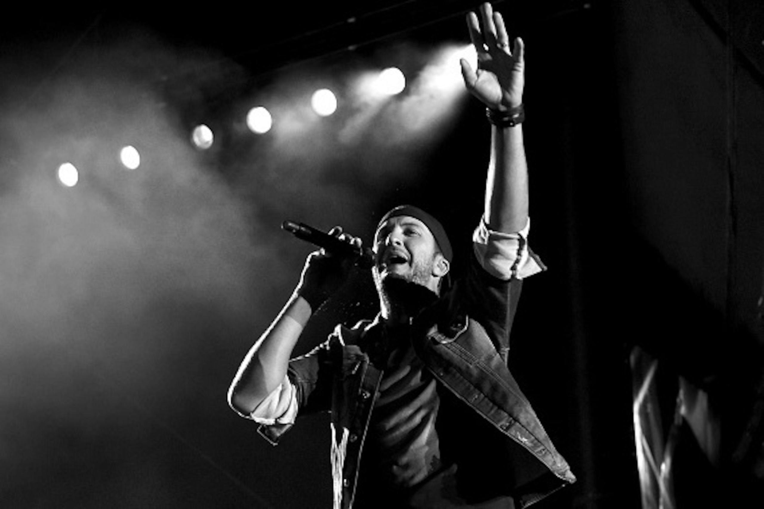 INDIO, CA - MAY 01: (EDITORS NOTE: Image has been converted to black and white.)  Singer Luke Bryan performs onstage during 2016 Stagecoach California's Country Music Festival at Empire Polo Club on May 01, 2016 in Indio, California.  (Photo by Kevin Wint