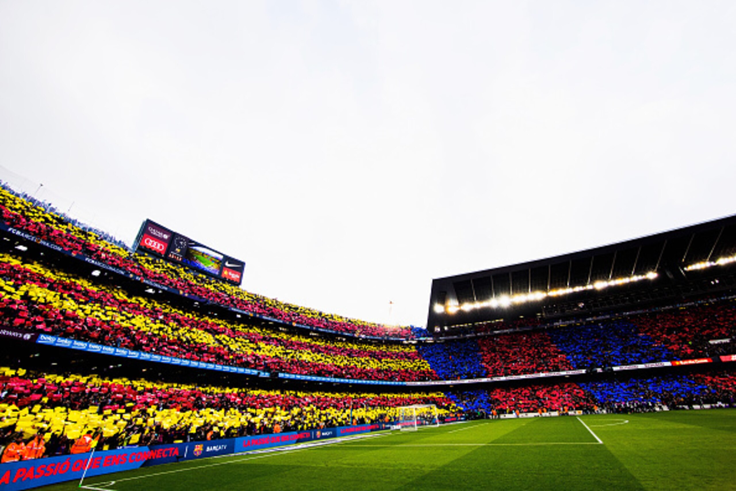 BARCELONA, SPAIN - DECEMBER 03: Fans show a choreaography prior to the La Liga match between FC Barcelona and Real Madrid CF at Camp Nou stadium on December 03, 2016 in Barcelona, Spain.  (Photo by Vladimir Rys Photography/Getty Images)