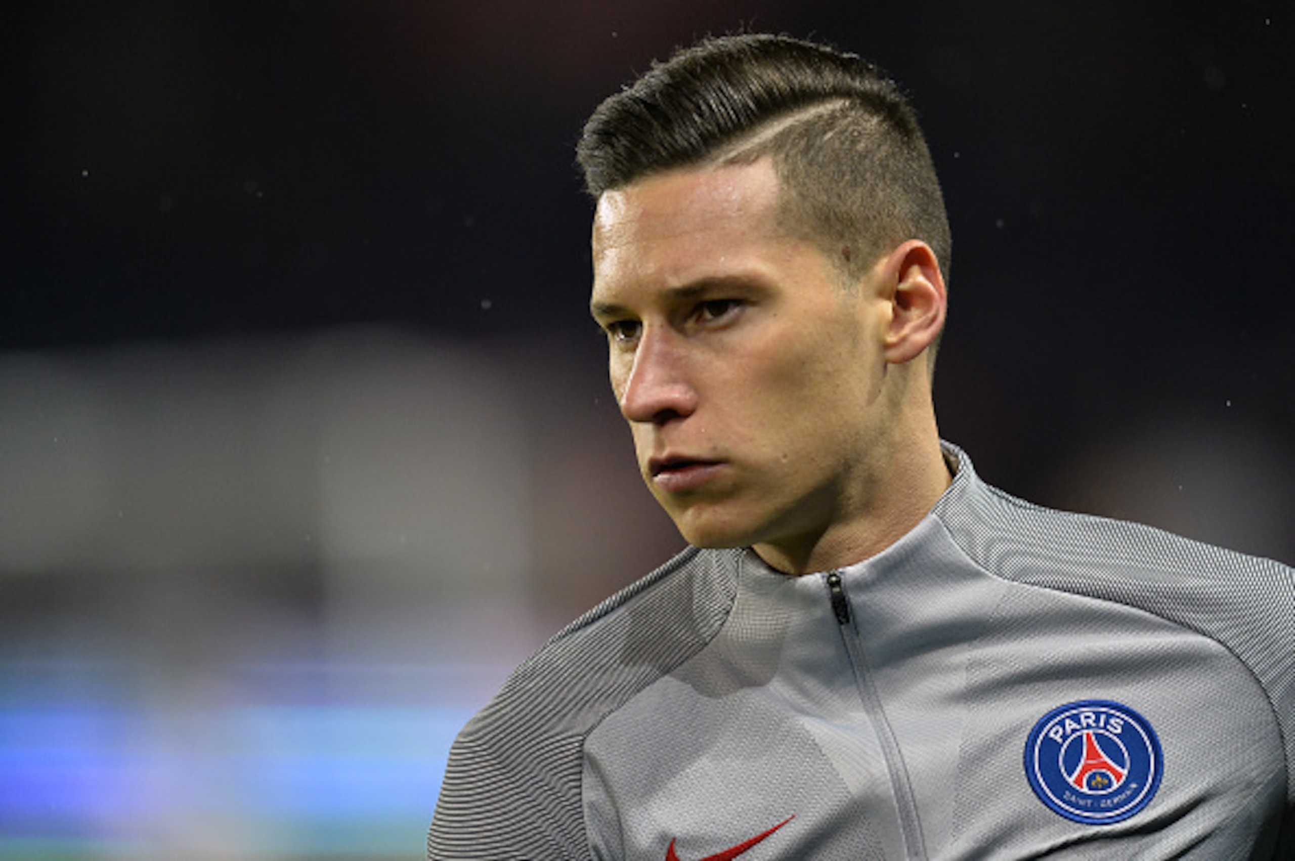 PARIS, FRANCE - JANUARY 29: Julian Draxler of Paris Saint-Germain reacts during warmup before the French Ligue 1 match between Paris Saint Germain and Monaco at Parc des Princes on January 29, 2017 in Paris, France. (Photo by Aurelien Meunier/Getty Imag PARIS, FRANCE - JANUARY 29: Julian Draxler of Paris Saint-Germain reacts during warmup before the French Ligue 1 match between Paris Saint Germain and Monaco at Parc des Princes on January 29, 2017 in Paris, France. (Photo by Aurelien Meunier/Getty Imag