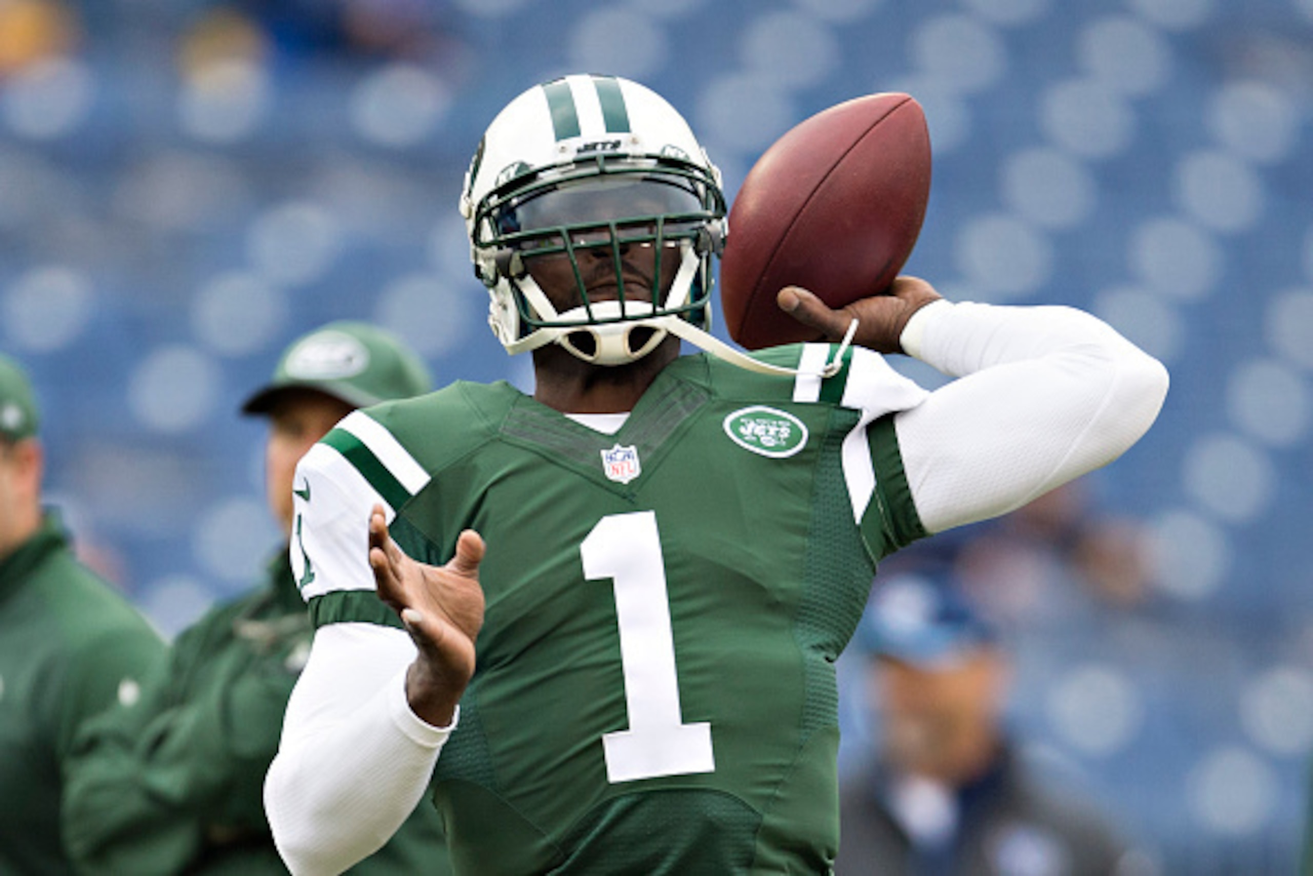 NASHVILLE, TN - DECEMBER 14:  Michael Vick #1 of the New York Jets warming up before a game against the Tennessee Titans at LP Field on December 14, 2014 in Nashville, Tennessee.  (Photo by Wesley Hitt/Getty Images)